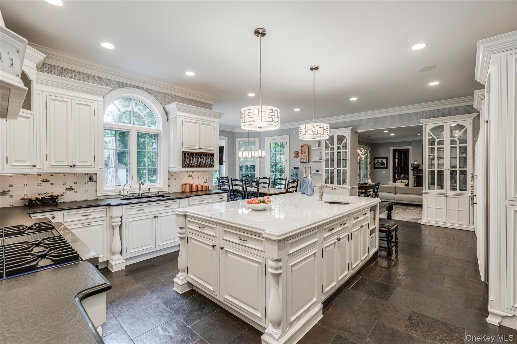 #12 photo, 178 Brookville Road, Muttontown , NY 11545