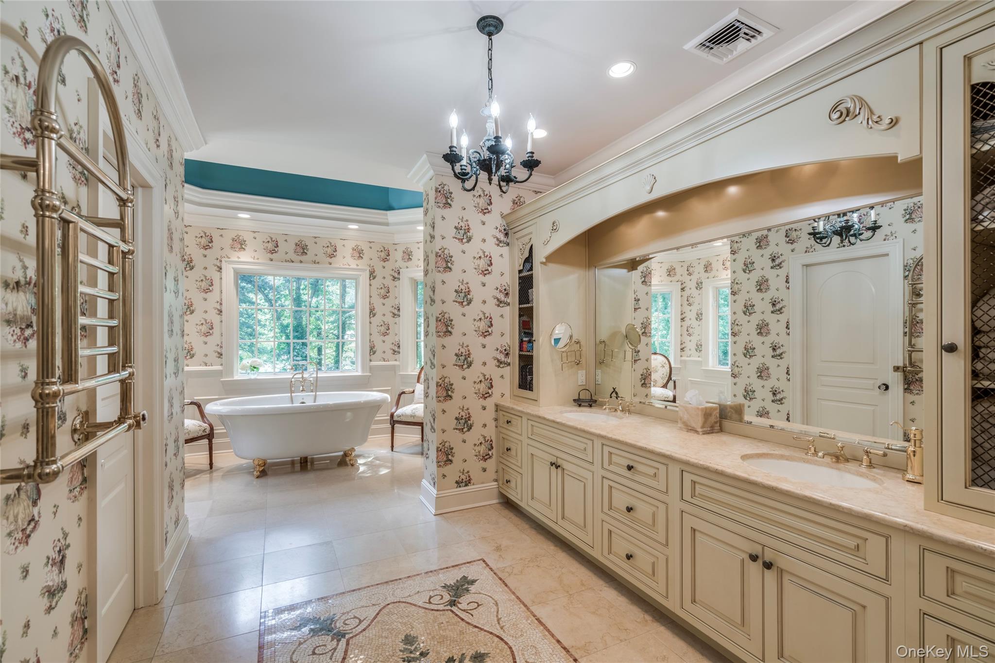 #15 photo, 178 Brookville Road, Muttontown , NY 11545