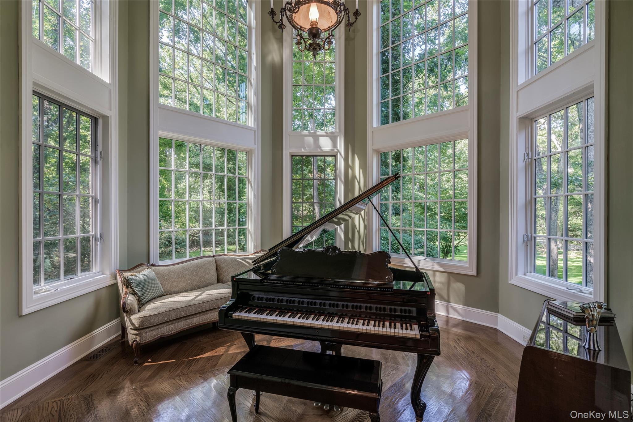 #5 photo, 178 Brookville Road, Muttontown , NY 11545