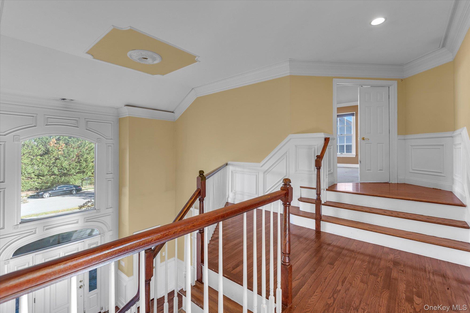 #12 photo, 135 Elmwood Drive, Dix Hills , NY 11746