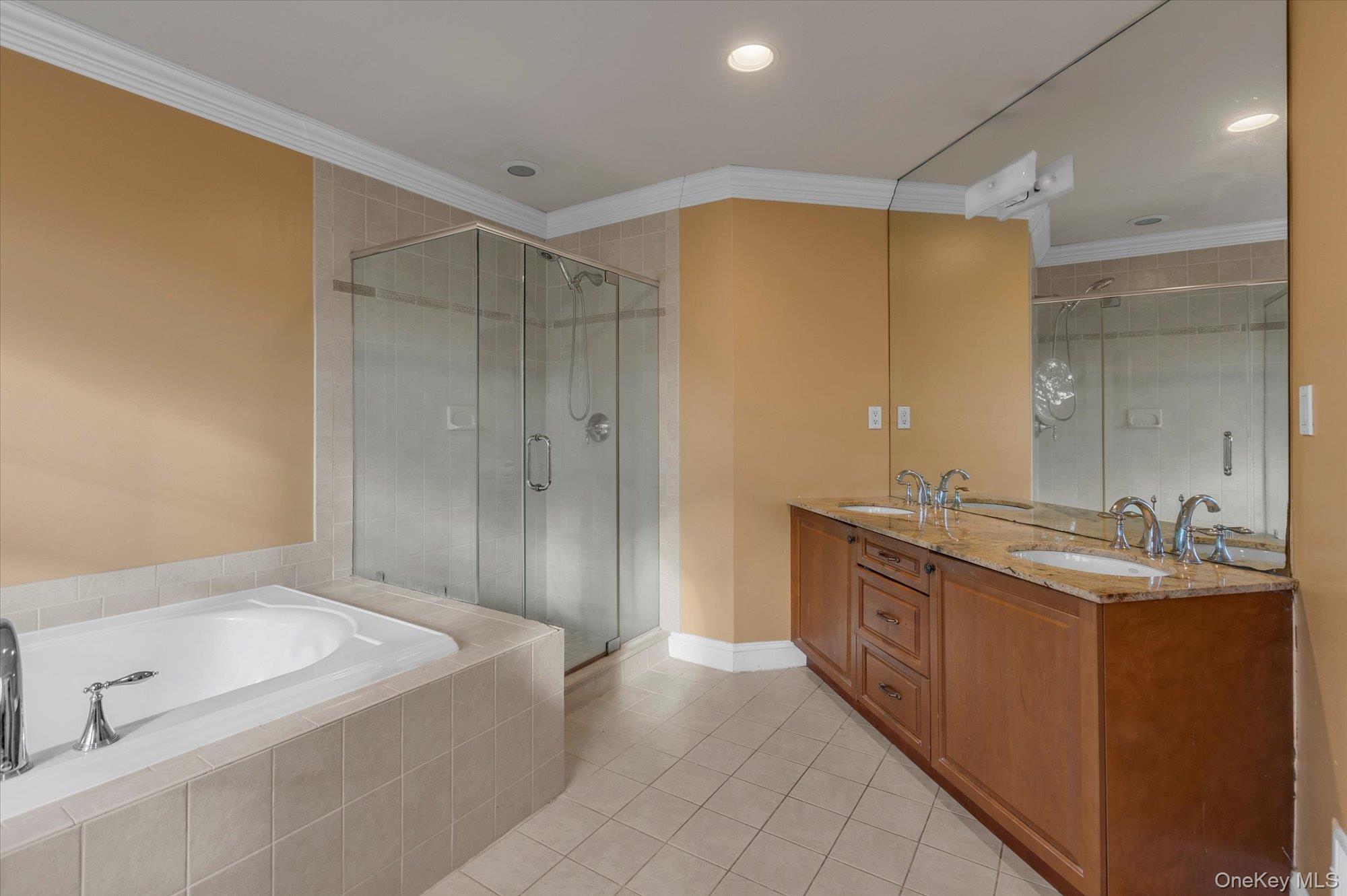 #14 photo, 135 Elmwood Drive, Dix Hills , NY 11746