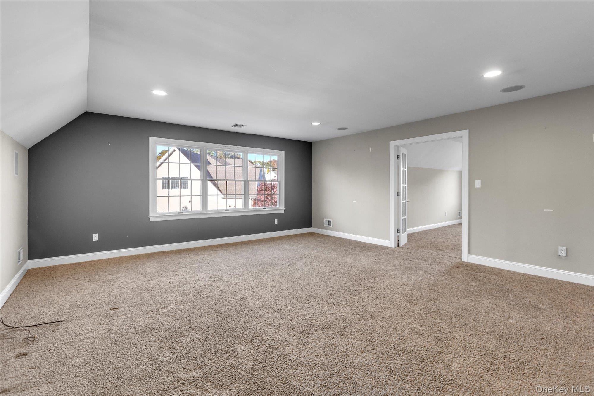 #16 photo, 135 Elmwood Drive, Dix Hills , NY 11746