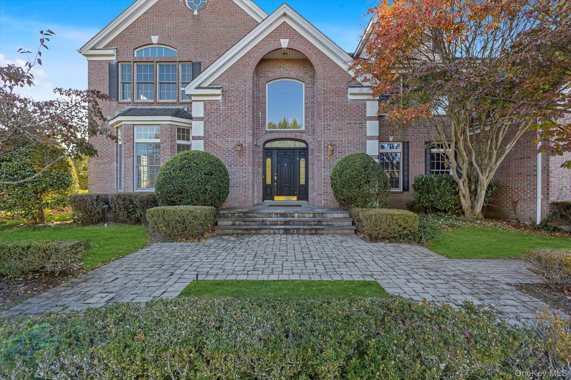 #3 photo, 135 Elmwood Drive, Dix Hills , NY 11746