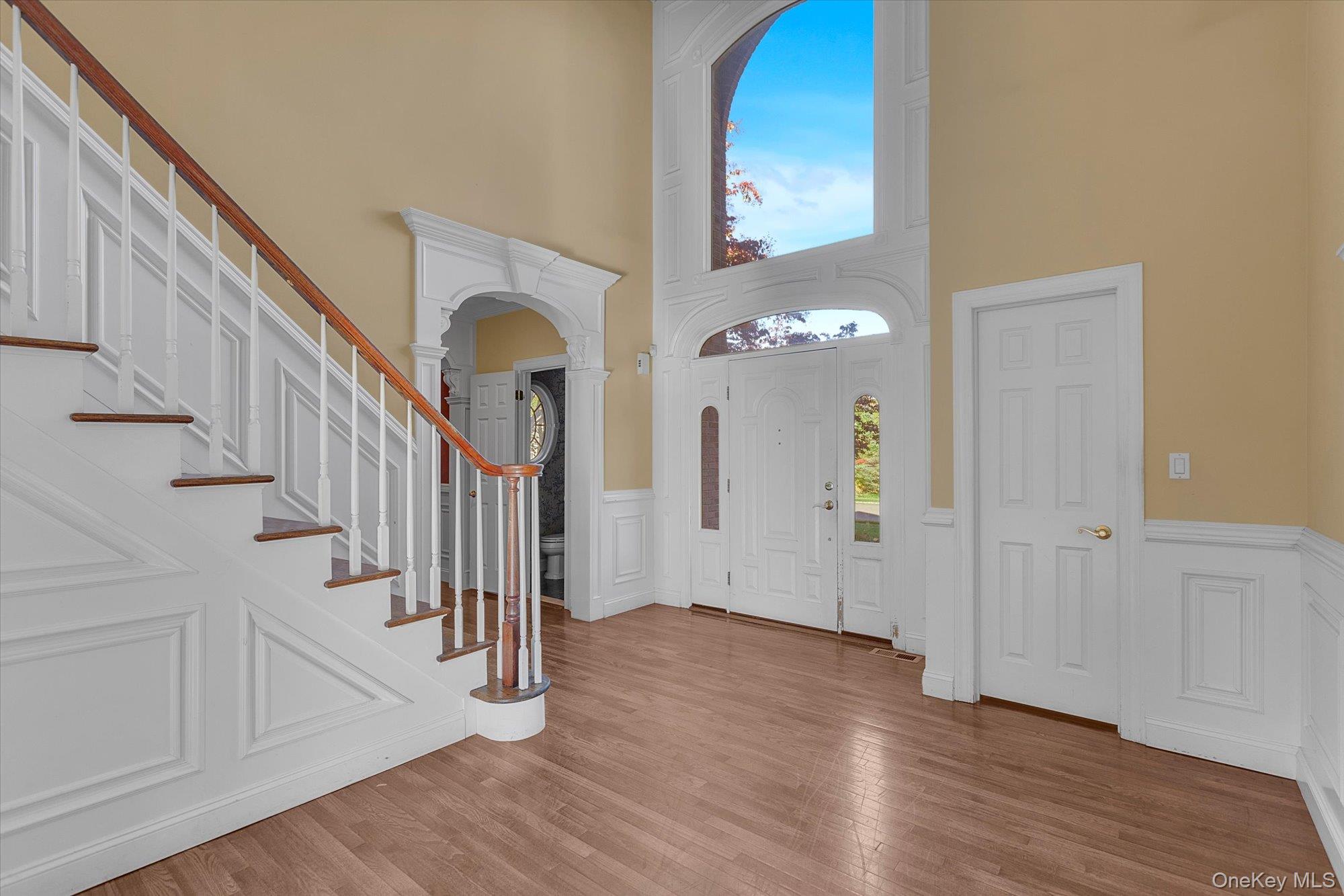 #4 photo, 135 Elmwood Drive, Dix Hills , NY 11746