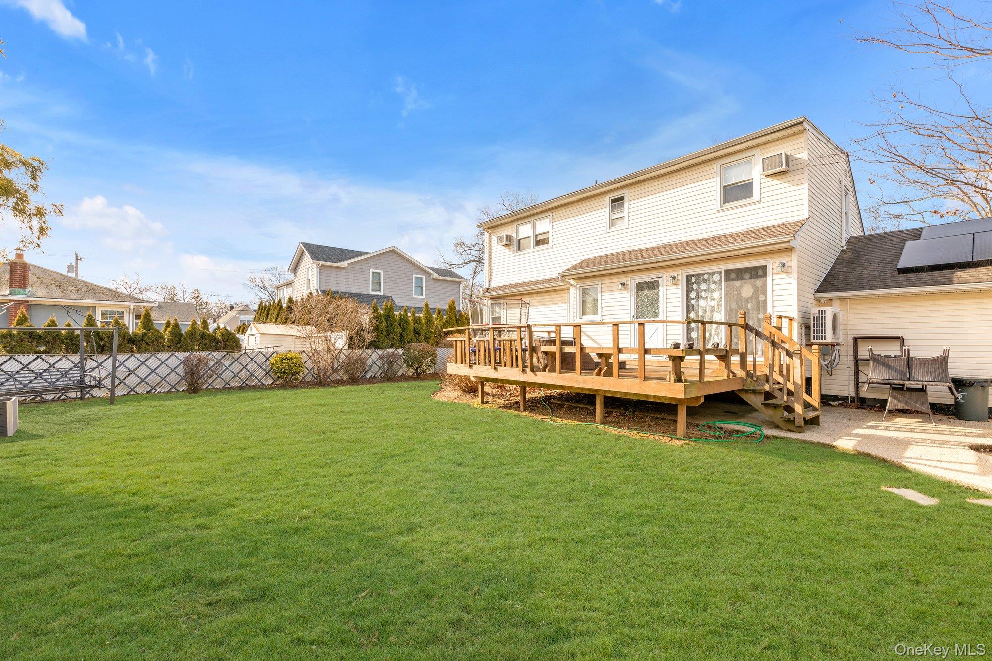 #19 photo, 1815 Schermerhorn Street, Merrick , NY 11566