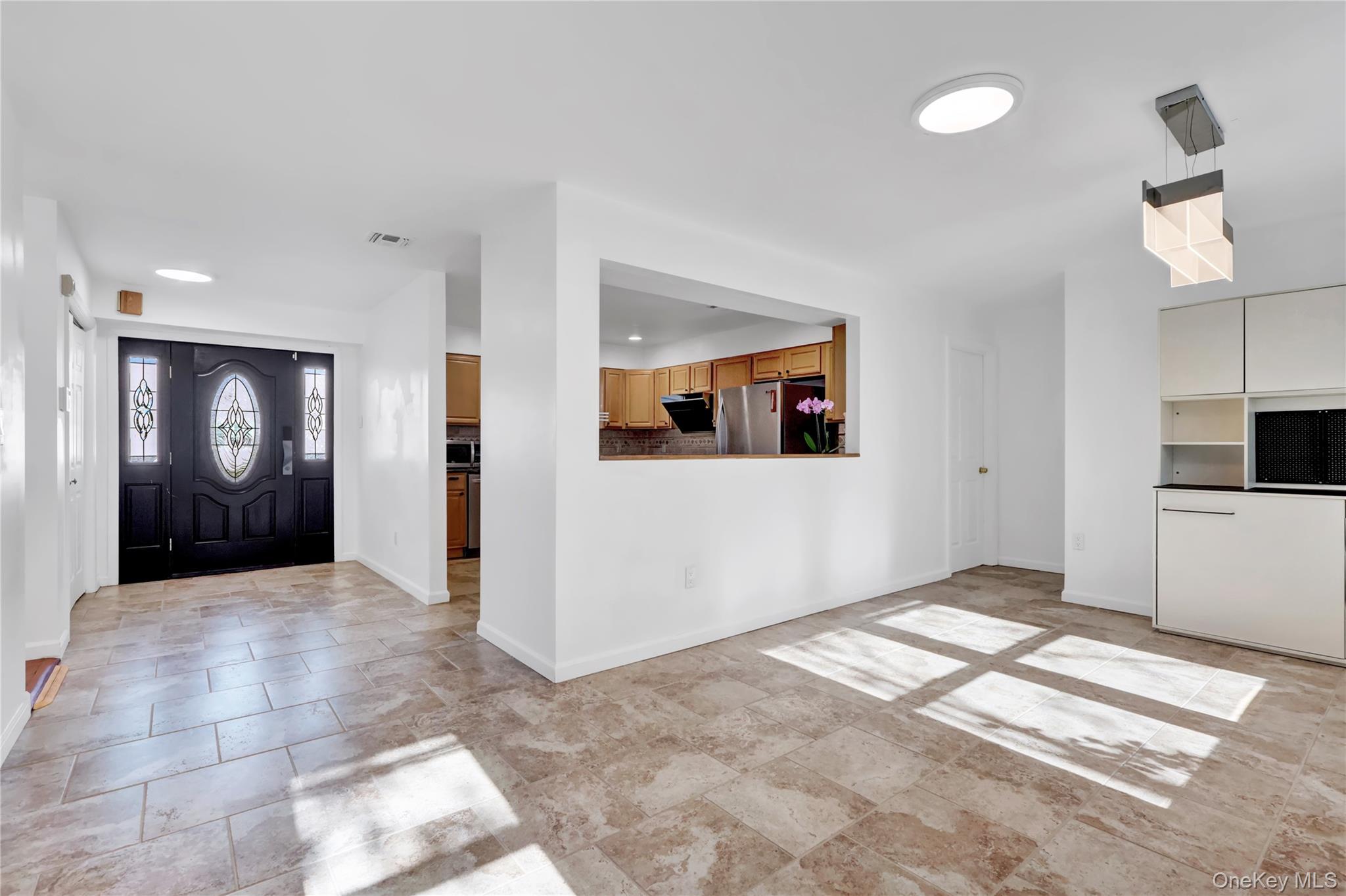 #11 photo, 2 Bluebird Dr, Syosset , NY 11791