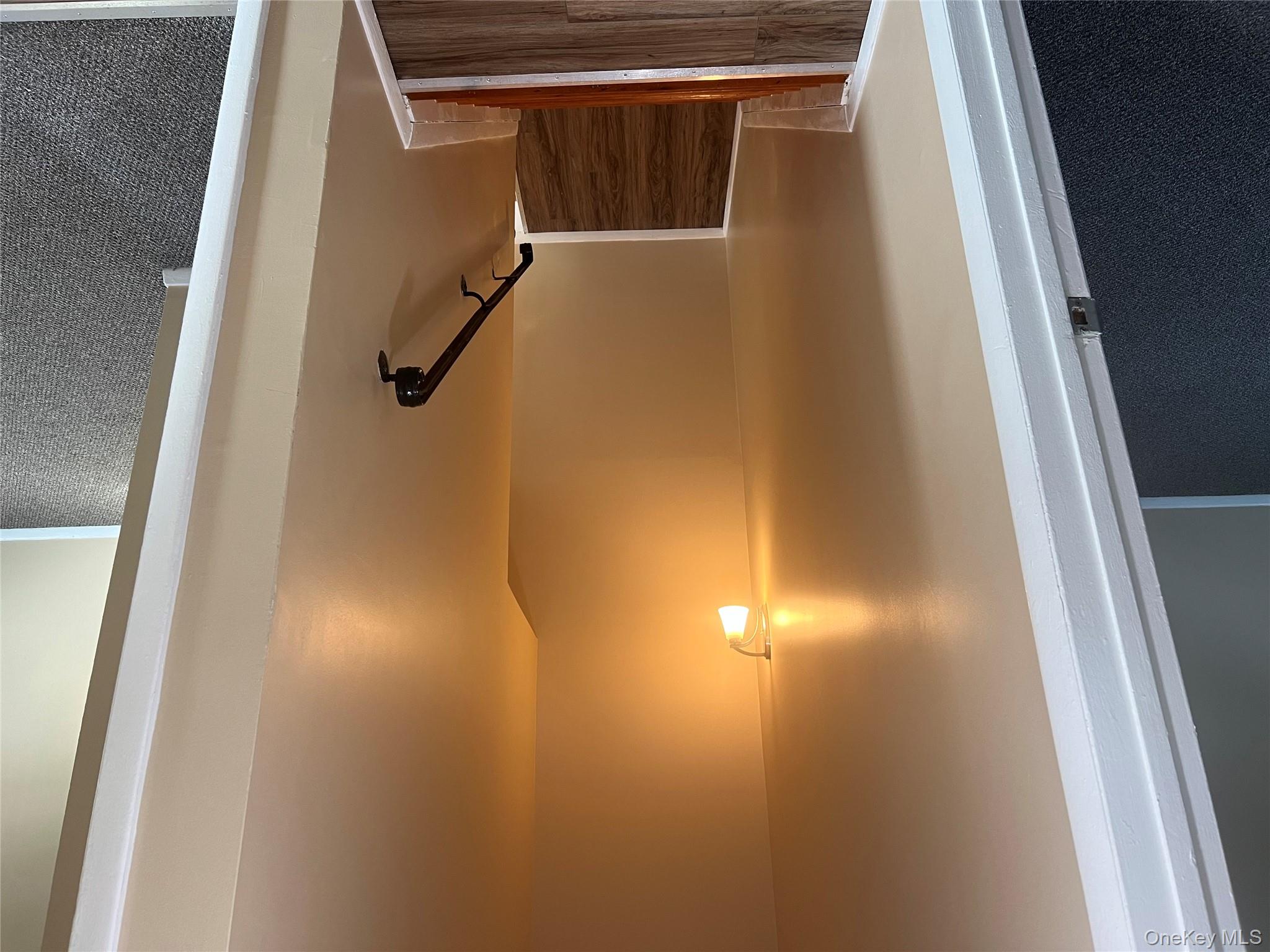 #16 photo, 11 Park Manor Court, Glen Cove , NY 11542