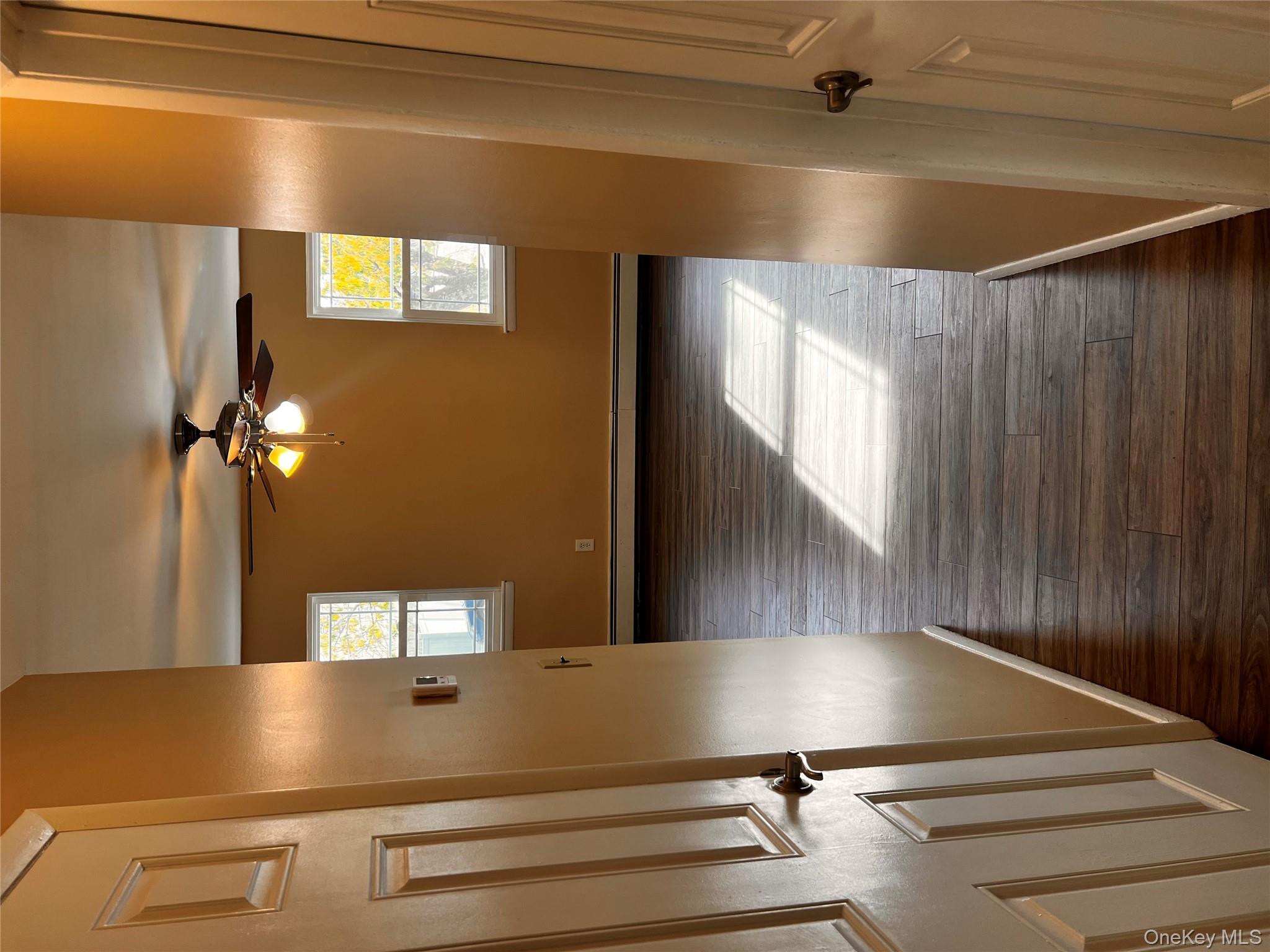 #4 photo, 11 Park Manor Court, Glen Cove , NY 11542