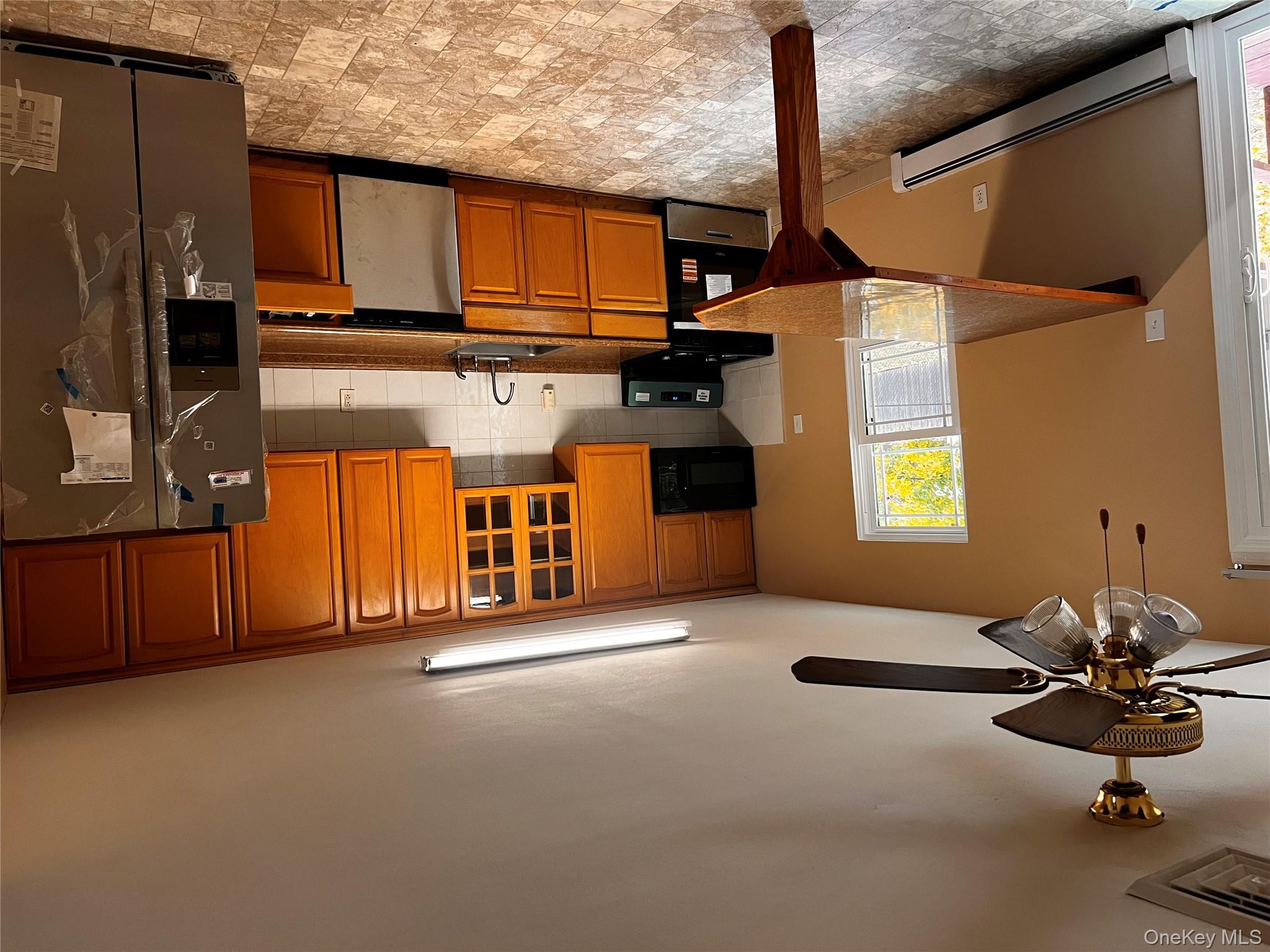 #6 photo, 11 Park Manor Court, Glen Cove , NY 11542