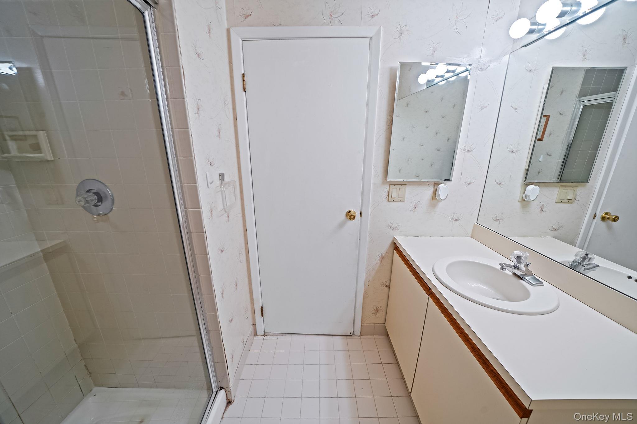 #13 photo, 113 Lakebridge Drive, Kings Park , NY 11754