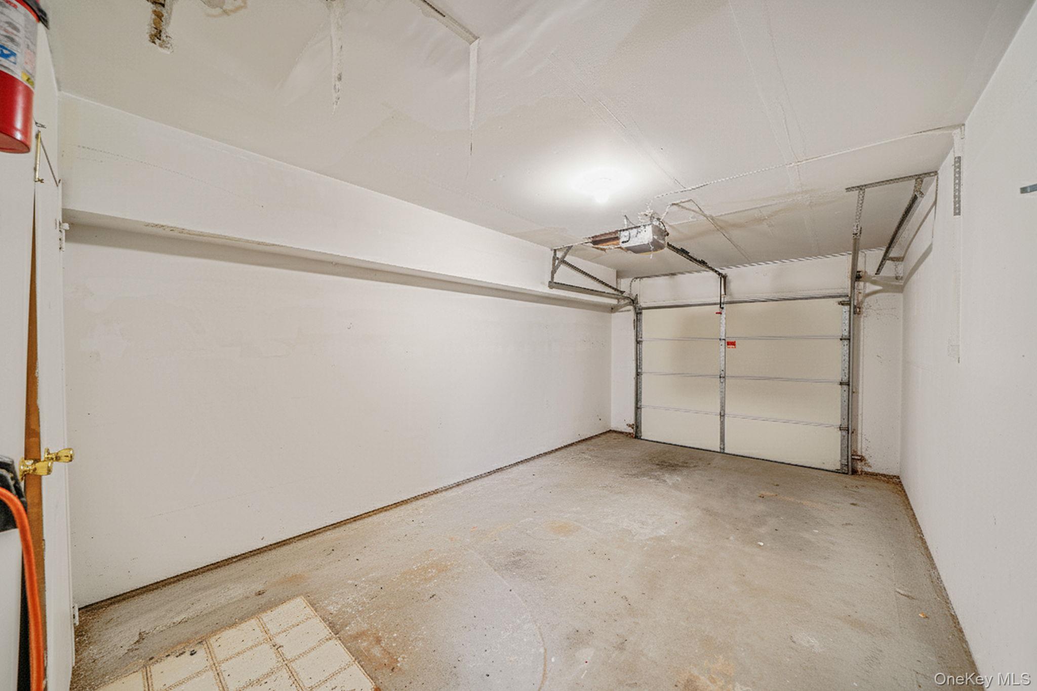 #14 photo, 113 Lakebridge Drive, Kings Park , NY 11754