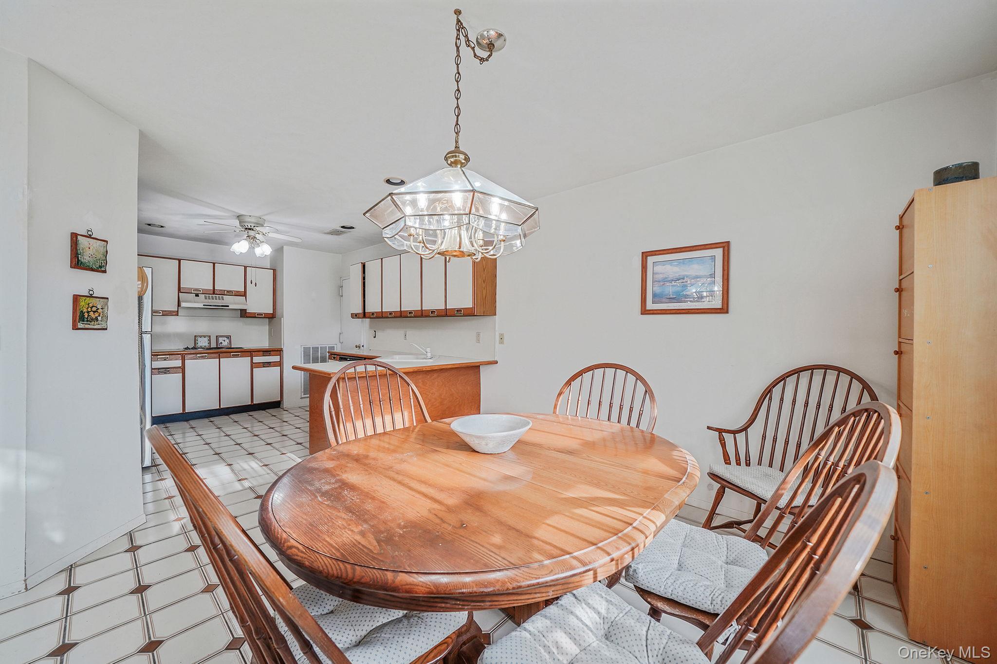 #6 photo, 113 Lakebridge Drive, Kings Park , NY 11754