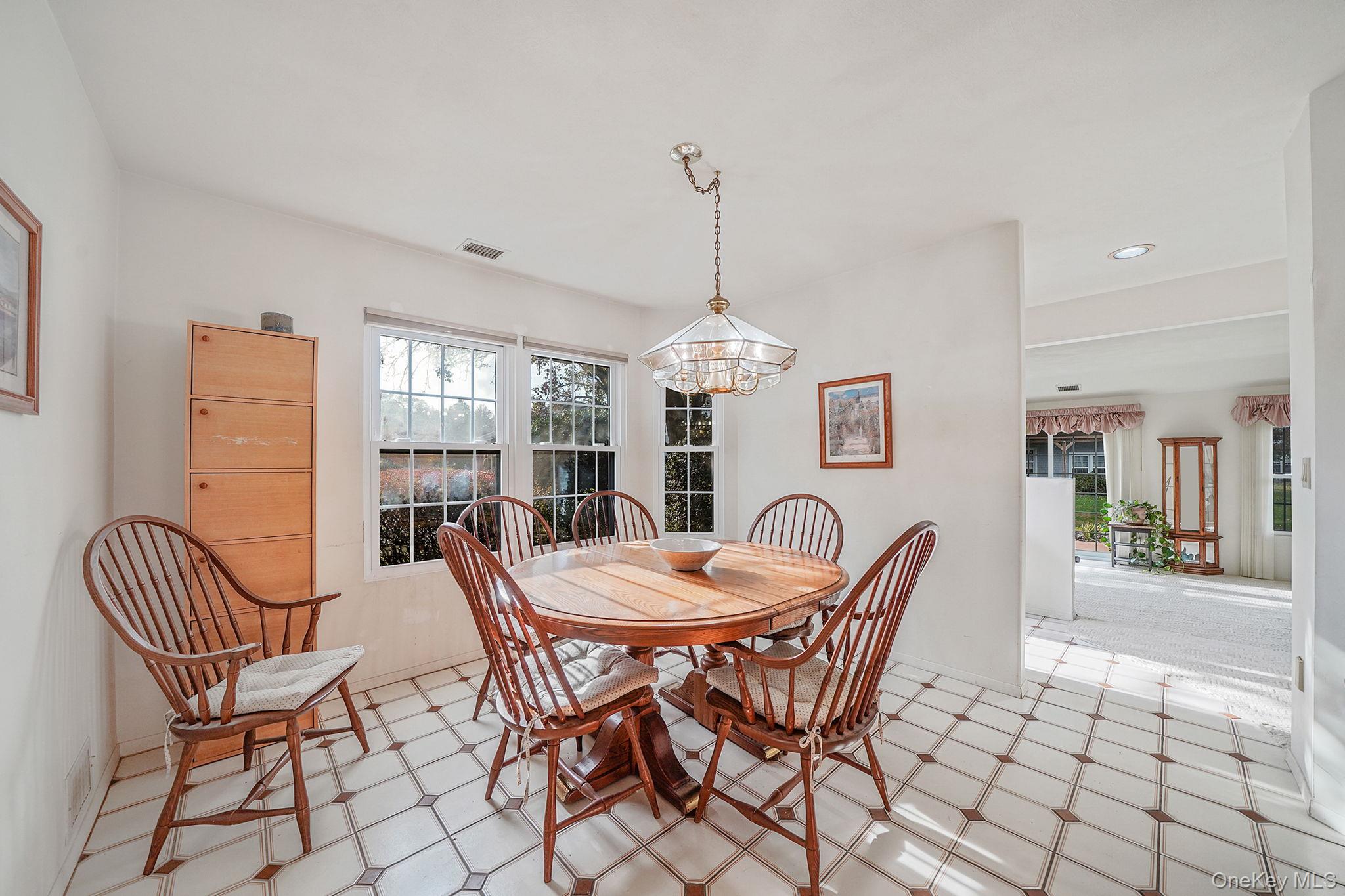 #7 photo, 113 Lakebridge Drive, Kings Park , NY 11754