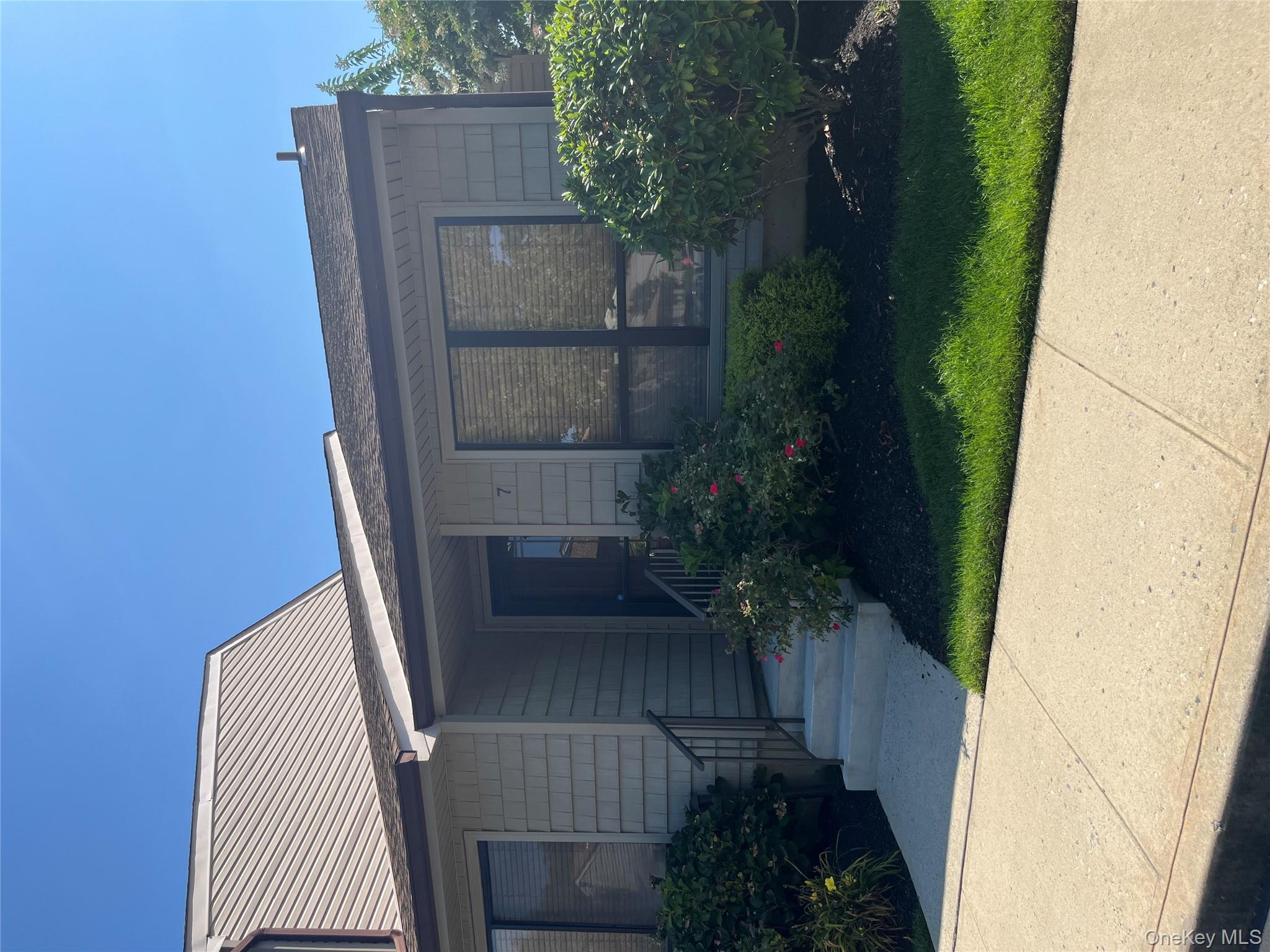 #1 photo, 7 Stanford Court, Wantagh , NY 11793