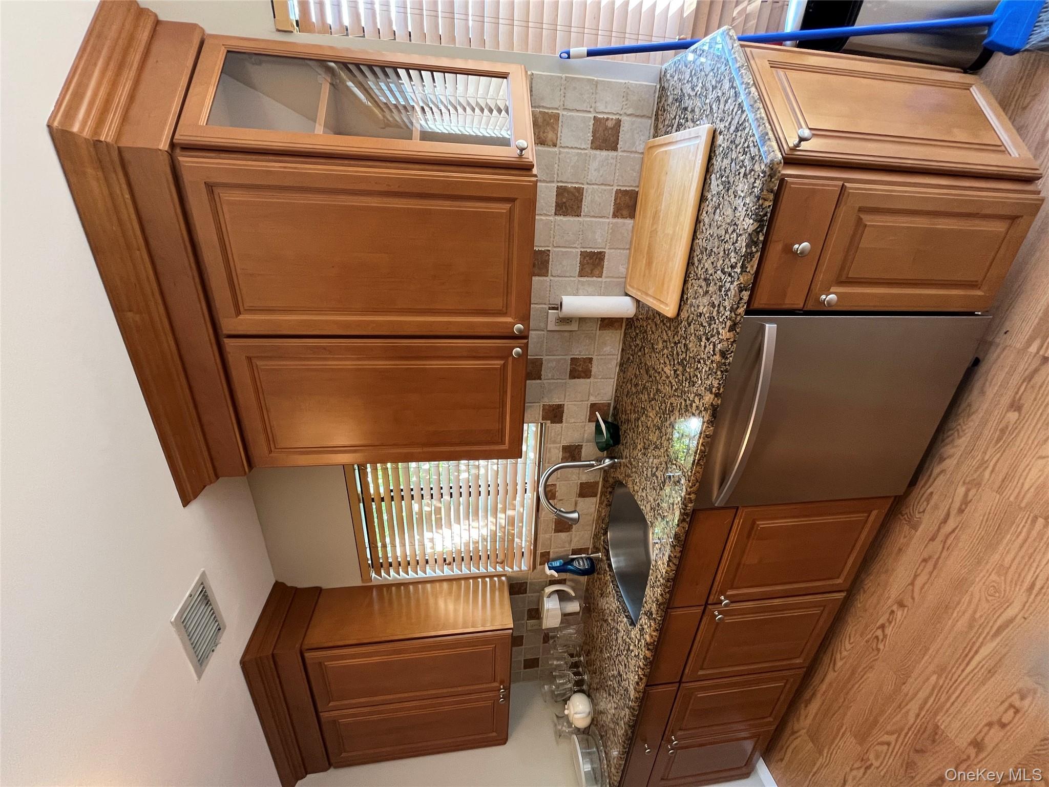 #11 photo, 7 Stanford Court, Wantagh , NY 11793