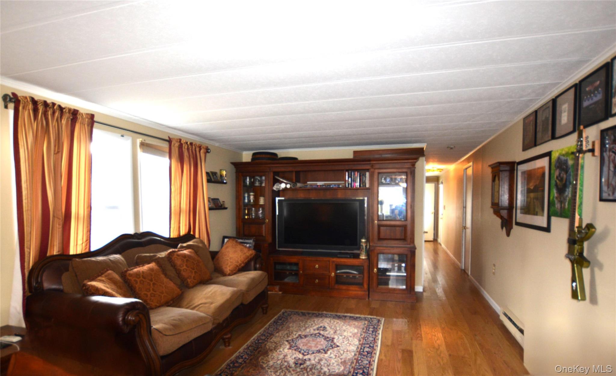 #8 photo, 19 Dogwood Lane, Manorville , NY 11949