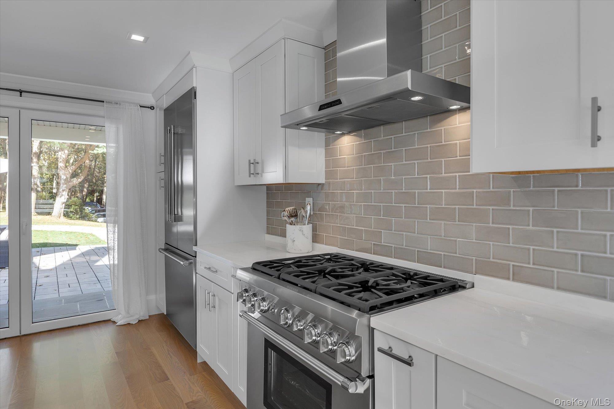 #14 photo, 22 Fort Salonga Road, Centerport , NY 11721