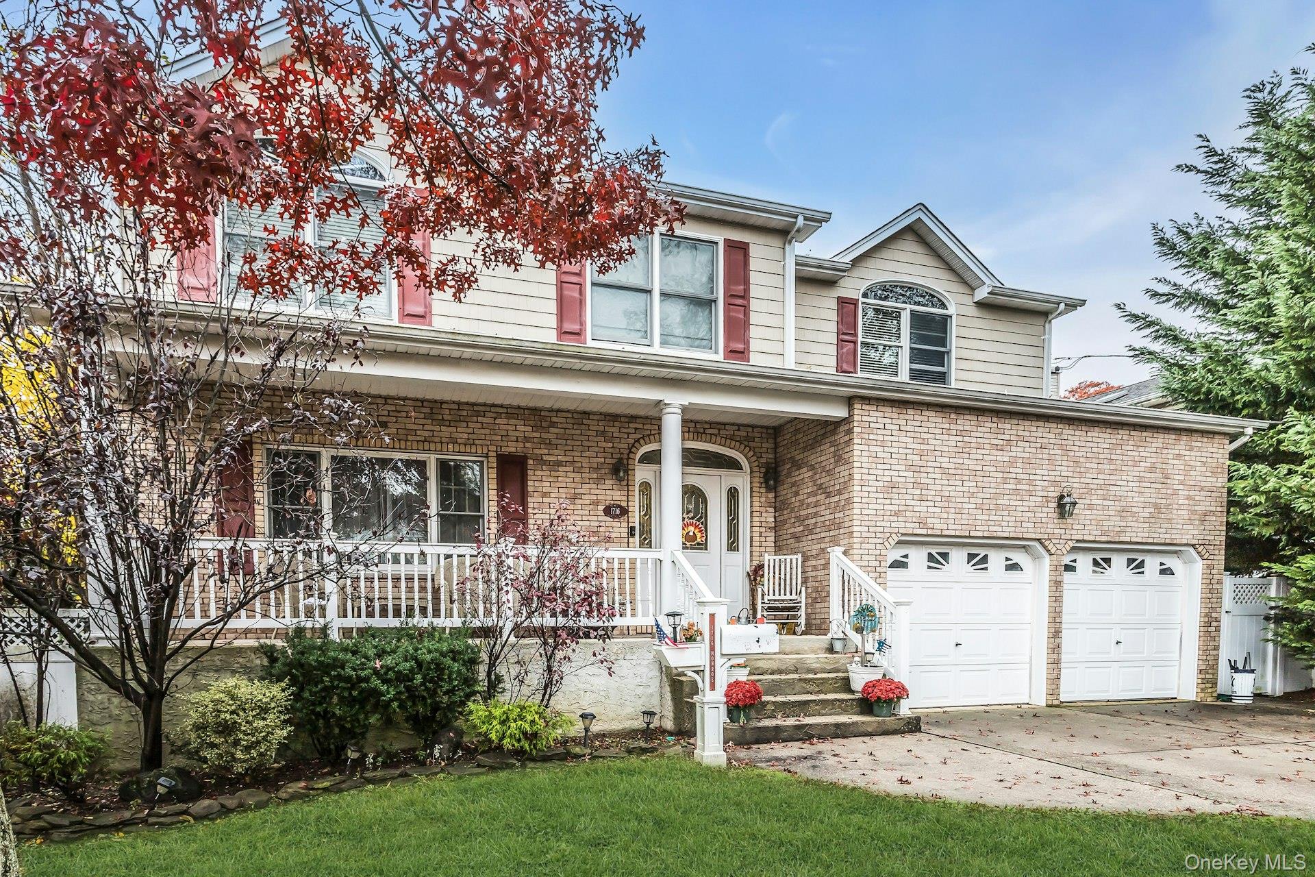 #2 photo, 1716 Monroe Avenue, Seaford , NY 11783