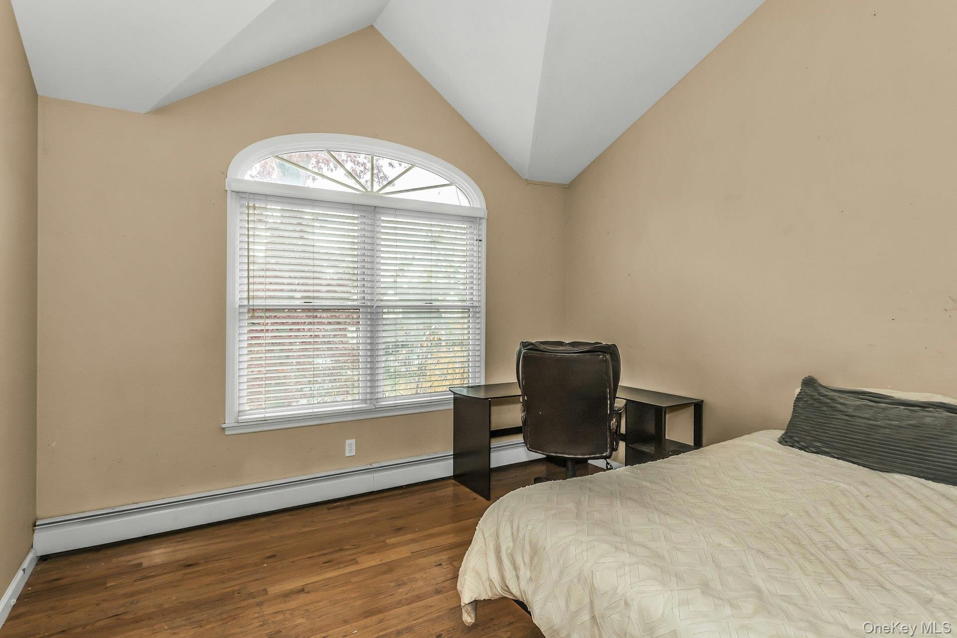 #20 photo, 1716 Monroe Avenue, Seaford , NY 11783