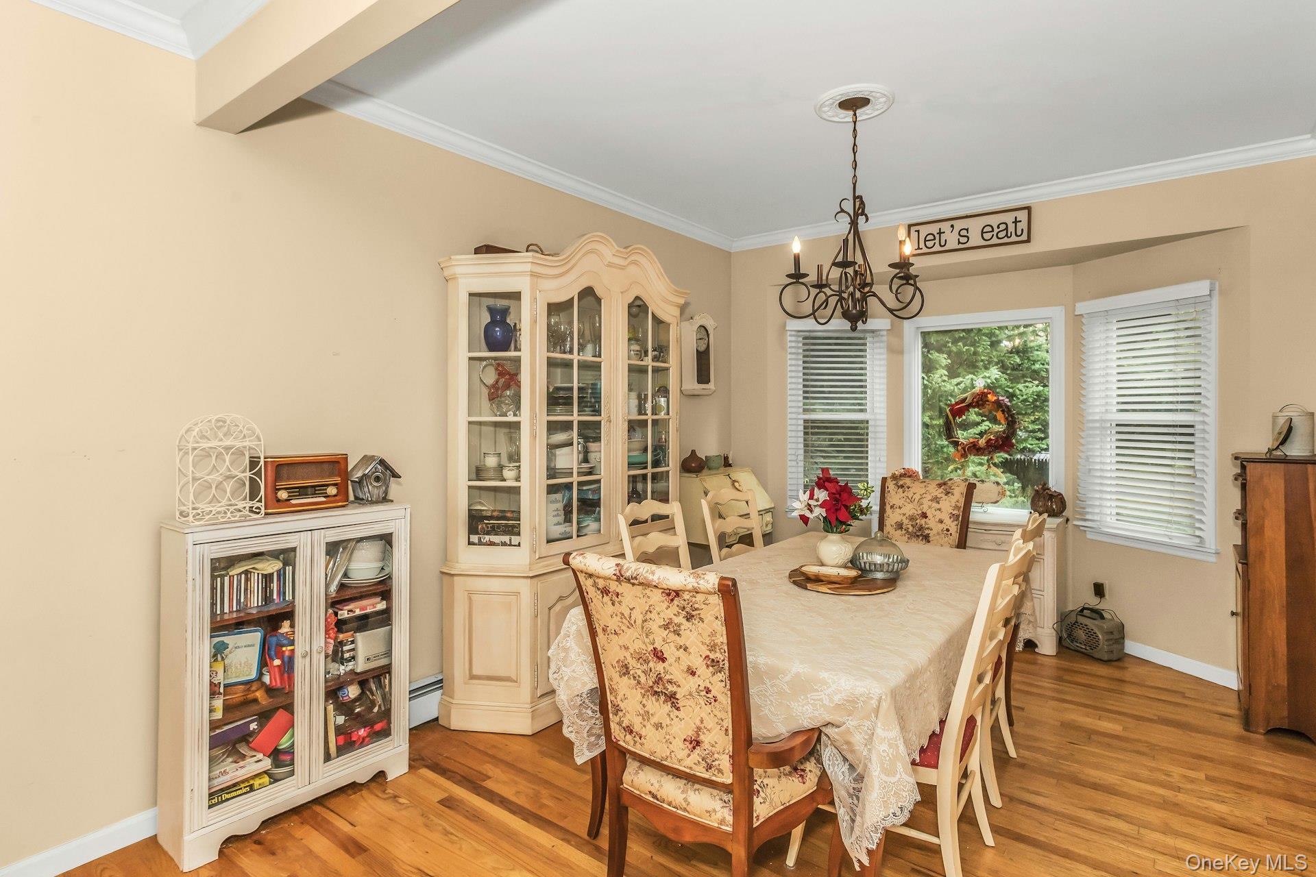 #8 photo, 1716 Monroe Avenue, Seaford , NY 11783