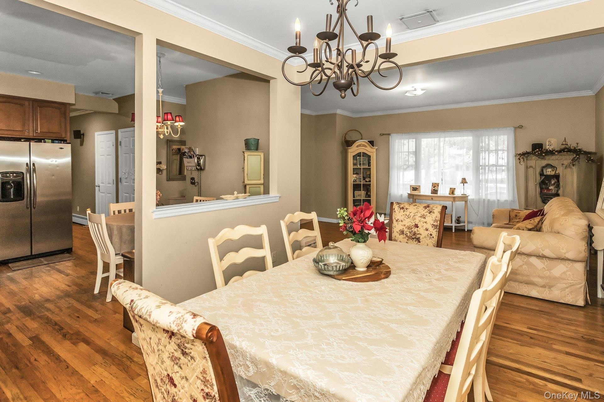 #9 photo, 1716 Monroe Avenue, Seaford , NY 11783