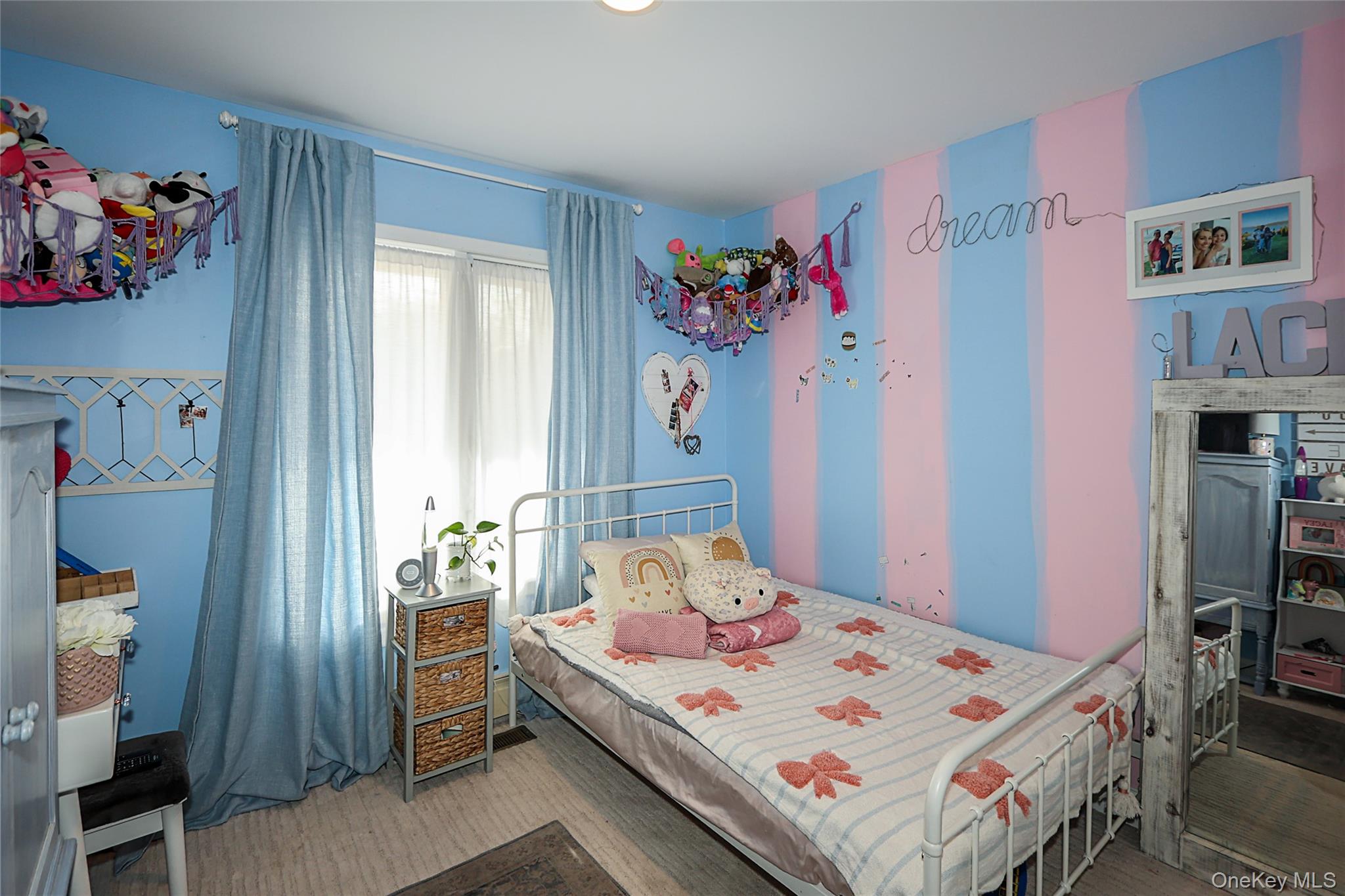 #17 photo, 83 Lexington Avenue, Westbury , NY 11590