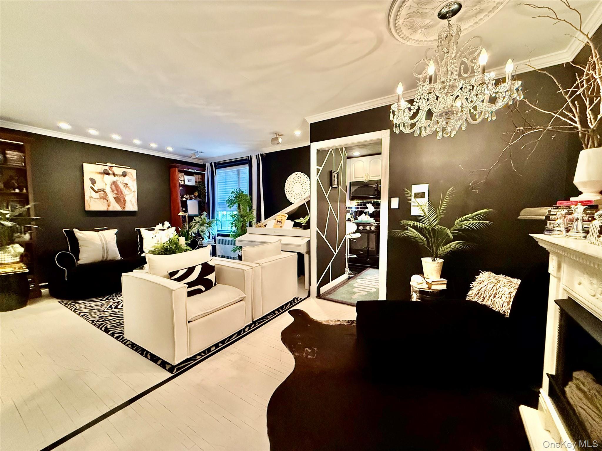 #13 photo, 112-25 34th Avenue, Corona , NY 11368