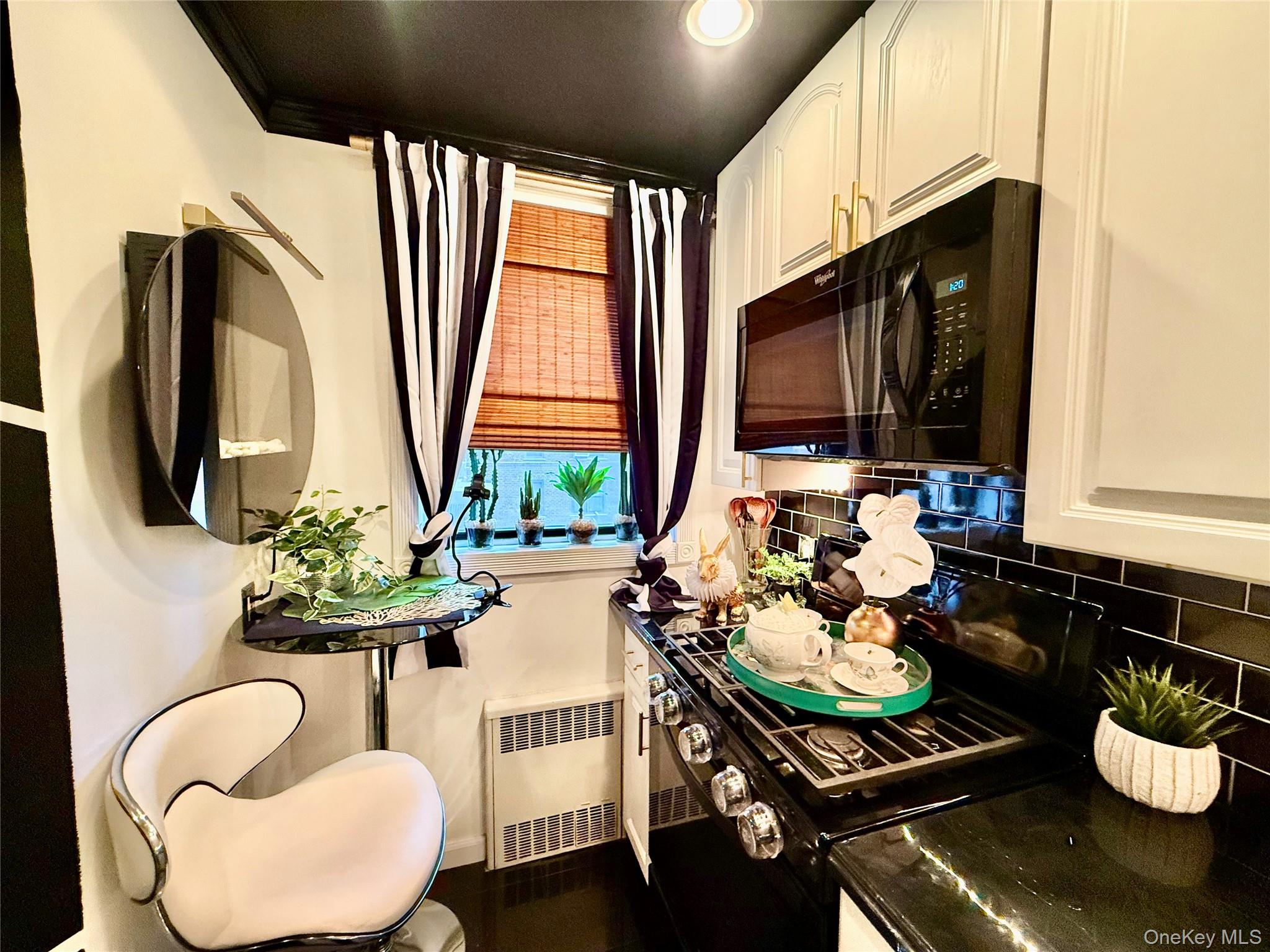 #9 photo, 112-25 34th Avenue, Corona , NY 11368