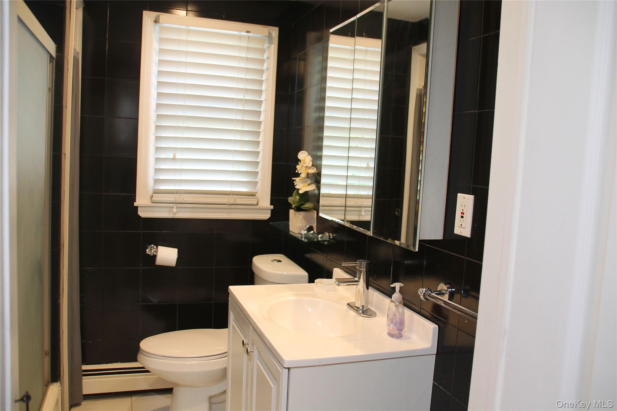 #9 photo, 2230 New York Avenue, Huntington Station , NY 11746