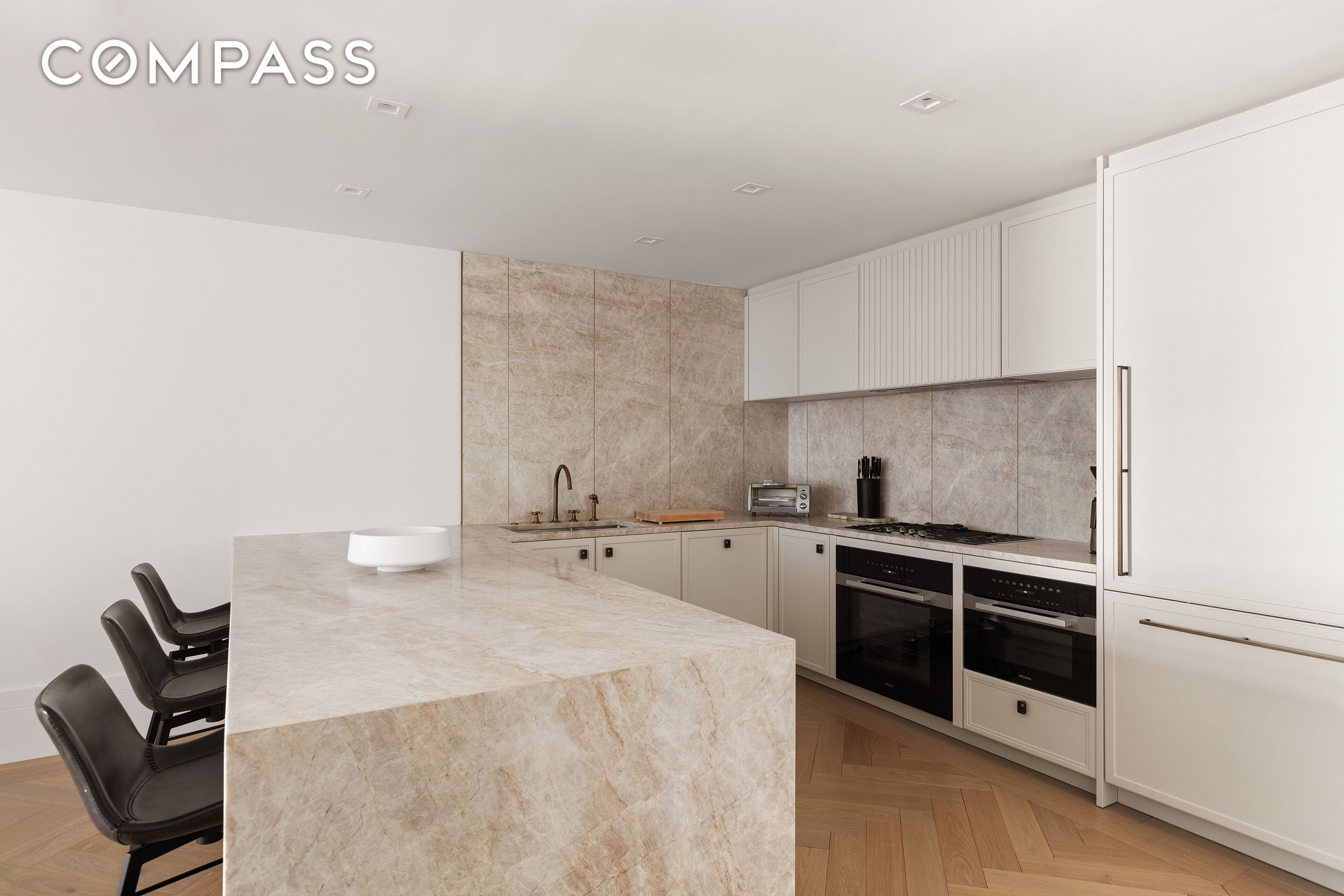 #6 photo, 310 E 86th Street, Upper East Side , NY 10028