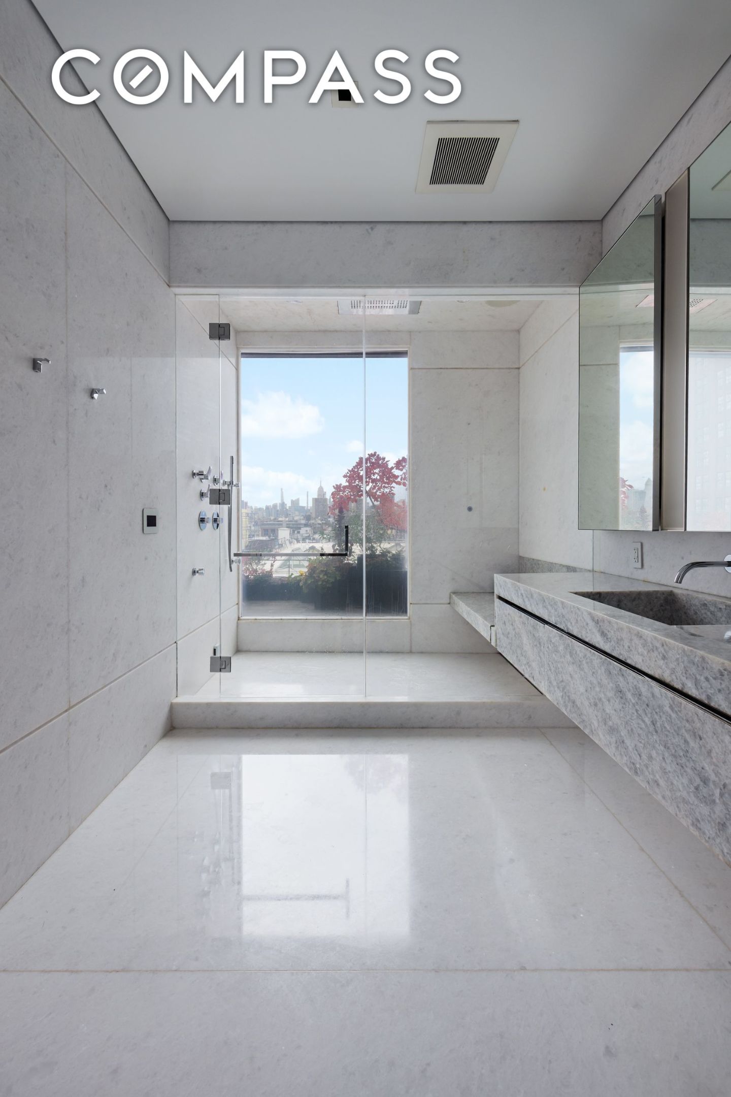 #16 photo, 42 White Street, TriBeCa , NY 10013