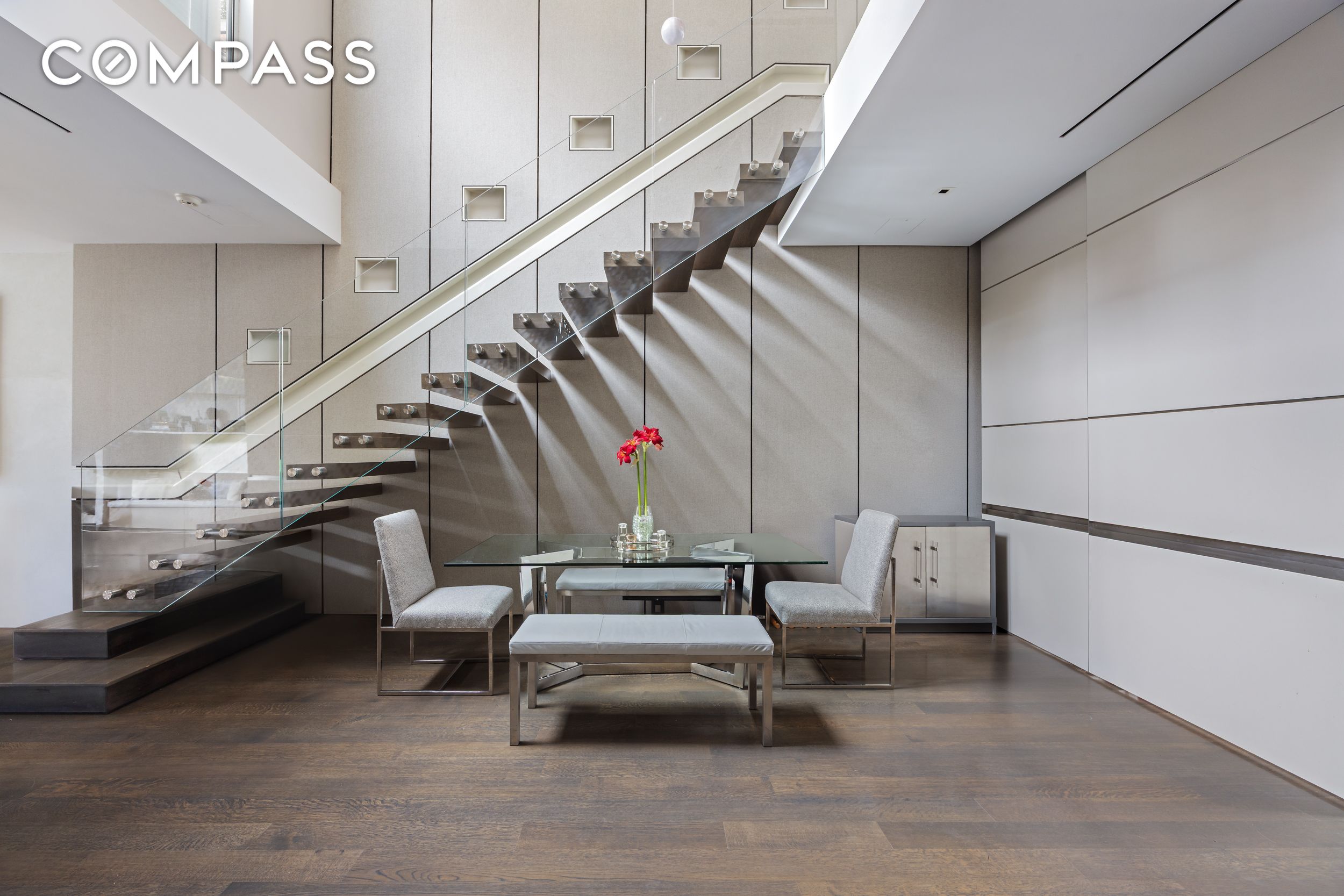 #4 photo, 42 White Street, TriBeCa , NY 10013