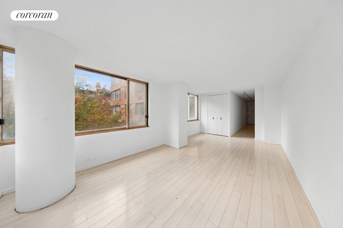 #5 photo, 350 W 50TH Street, Hells Kitchen , NY 10019