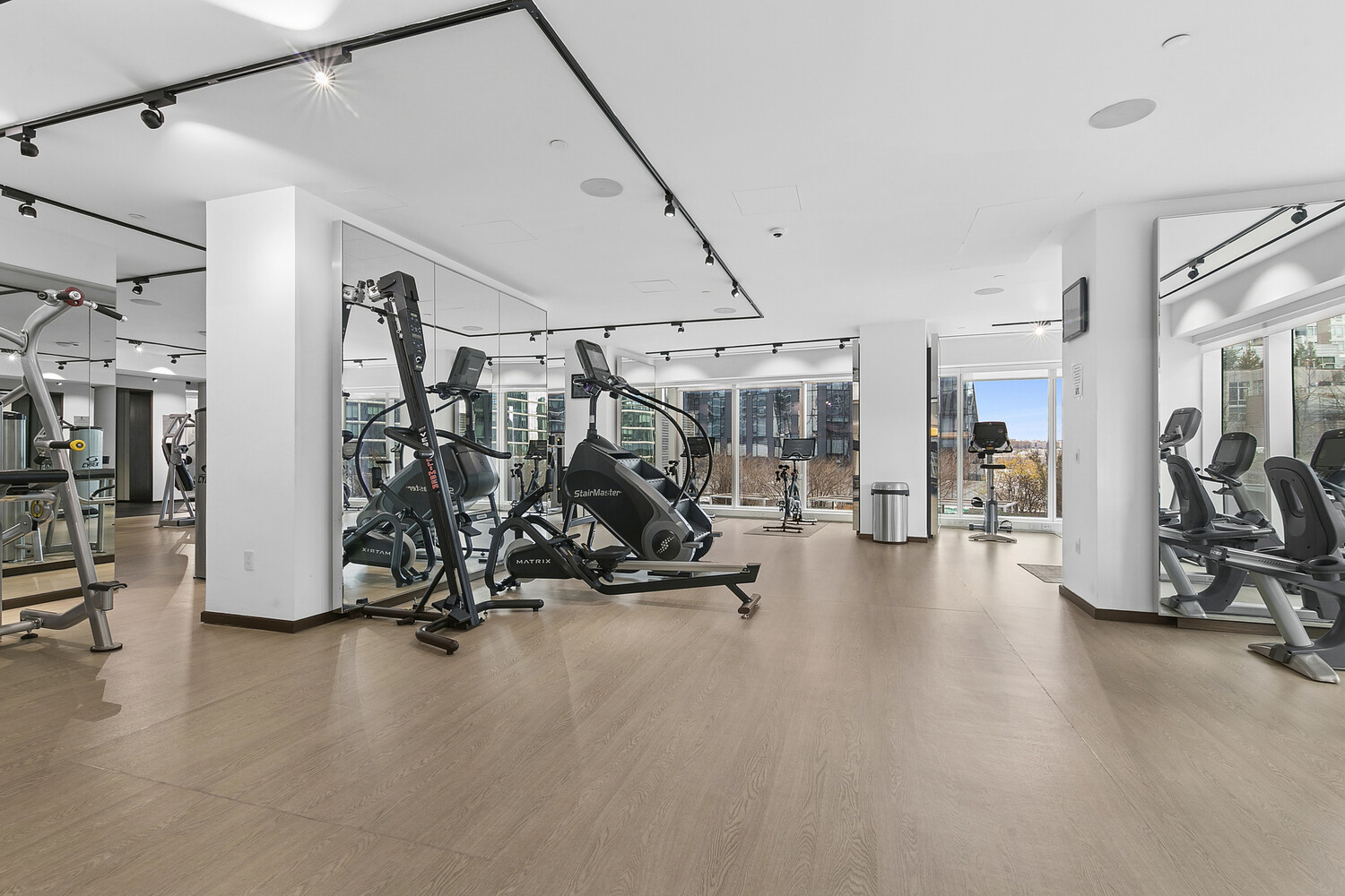 #9 photo, 1 W END Avenue, Lincoln Square , NY 10023