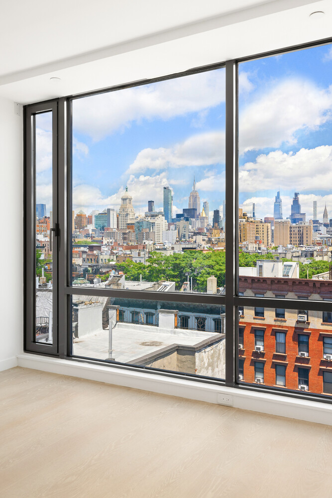 #8 photo, 75 1ST Avenue, East Village , NY 10003