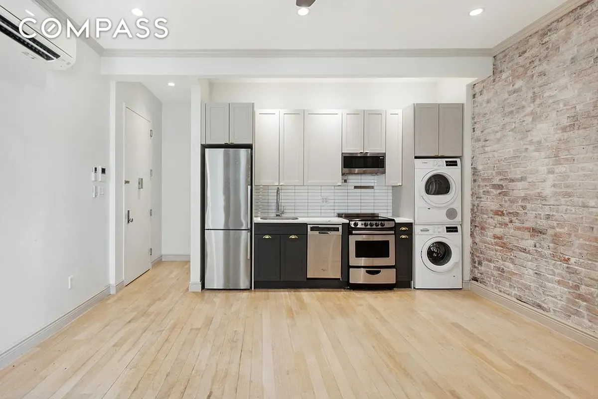 #1 photo, New York City, Greenwich Village , NY 10011