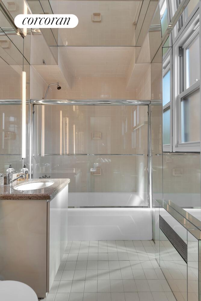 #17 photo, 80 CENTRAL Park W, Lincoln Square , NY 10023