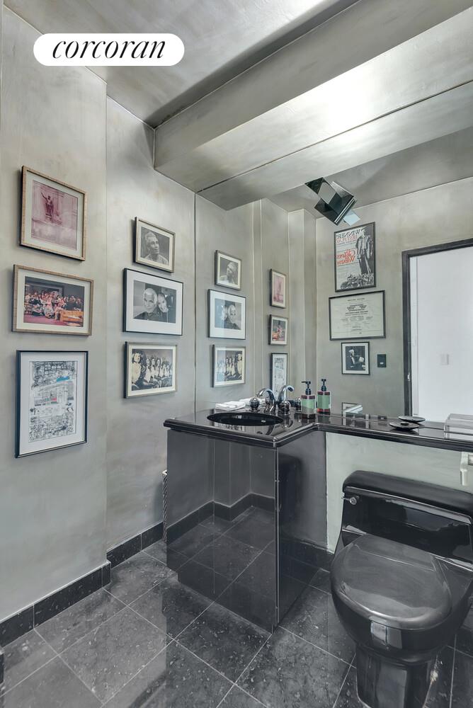 #19 photo, 80 CENTRAL Park W, Lincoln Square , NY 10023