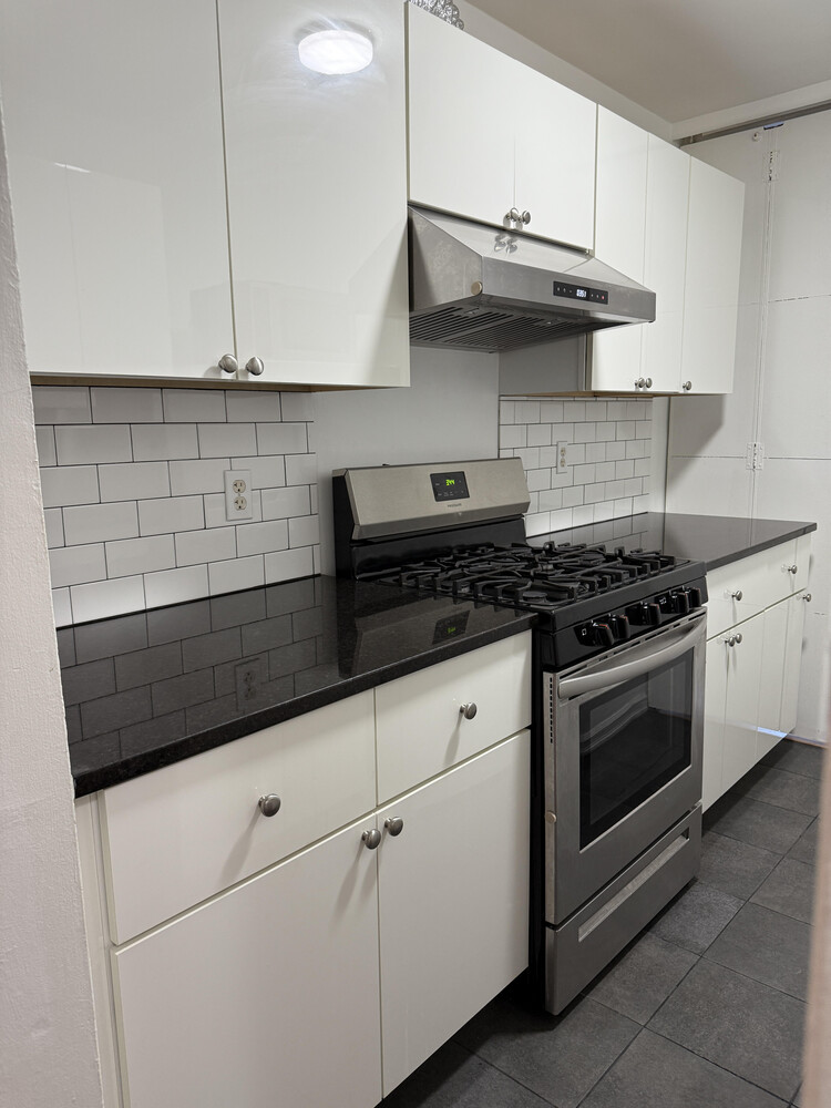 #6 photo, Elmhurst, Elmhurst , NY 11373