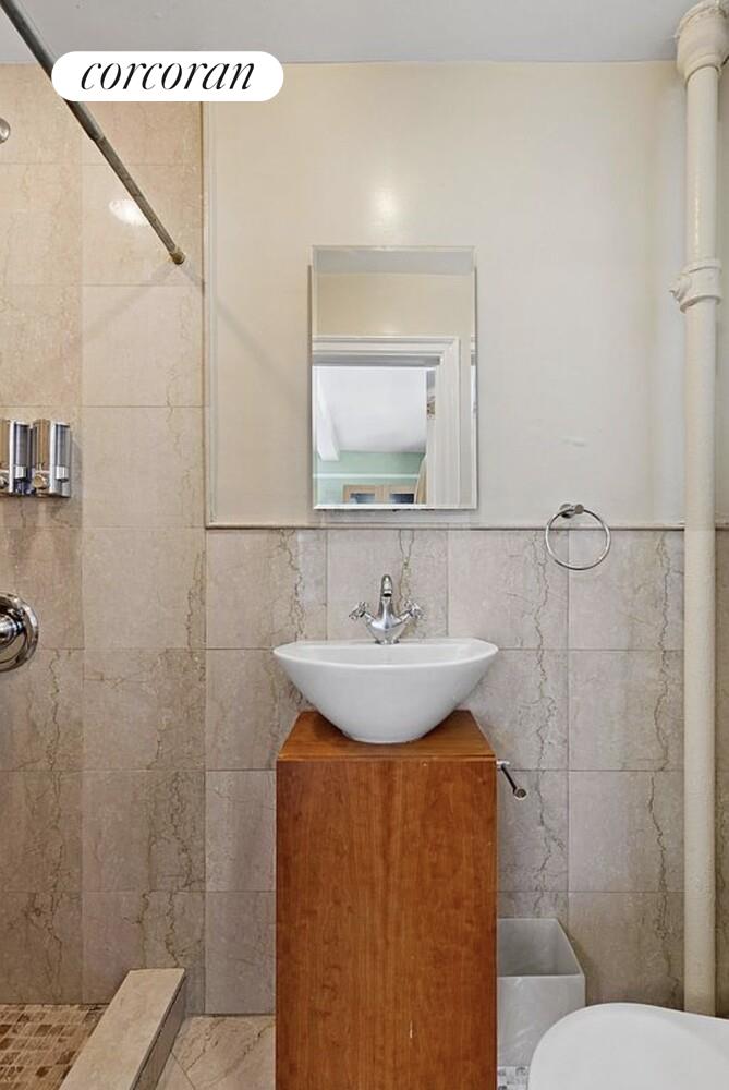 #6 photo, 235 W END Avenue, Lincoln Square , NY 10023