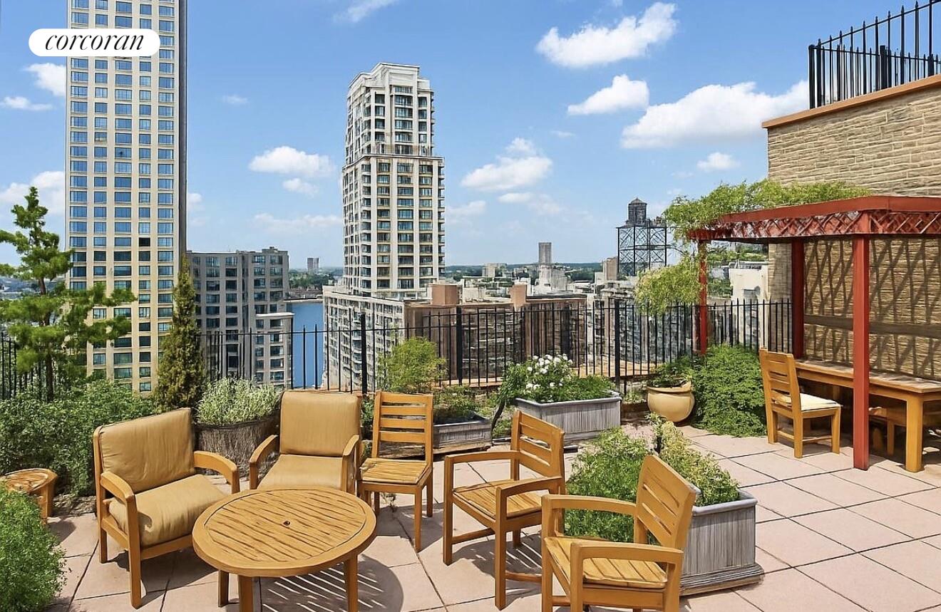 #9 photo, 235 W END Avenue, Lincoln Square , NY 10023