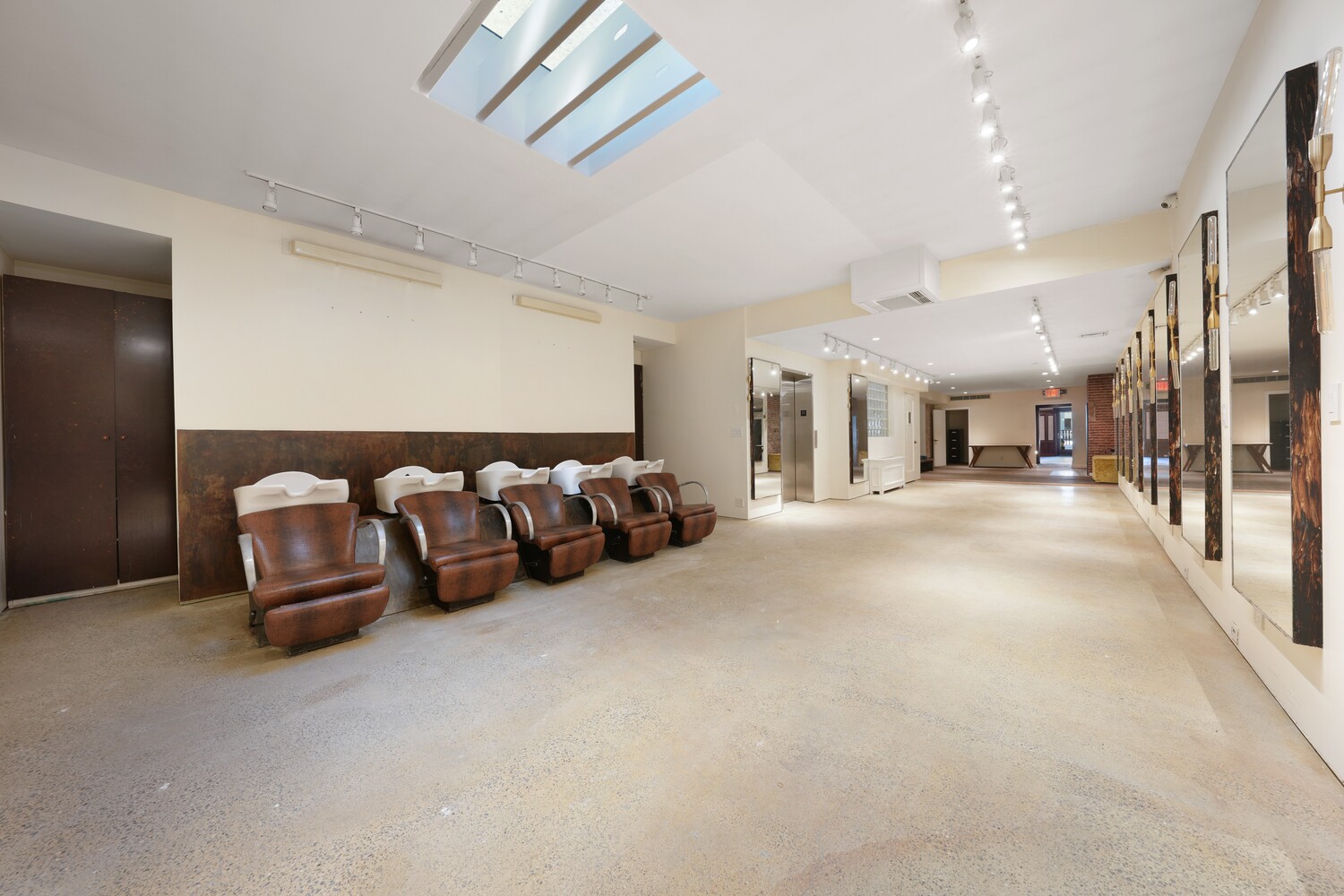 #24 photo, 336 W 23RD Street, Chelsea , NY 10011