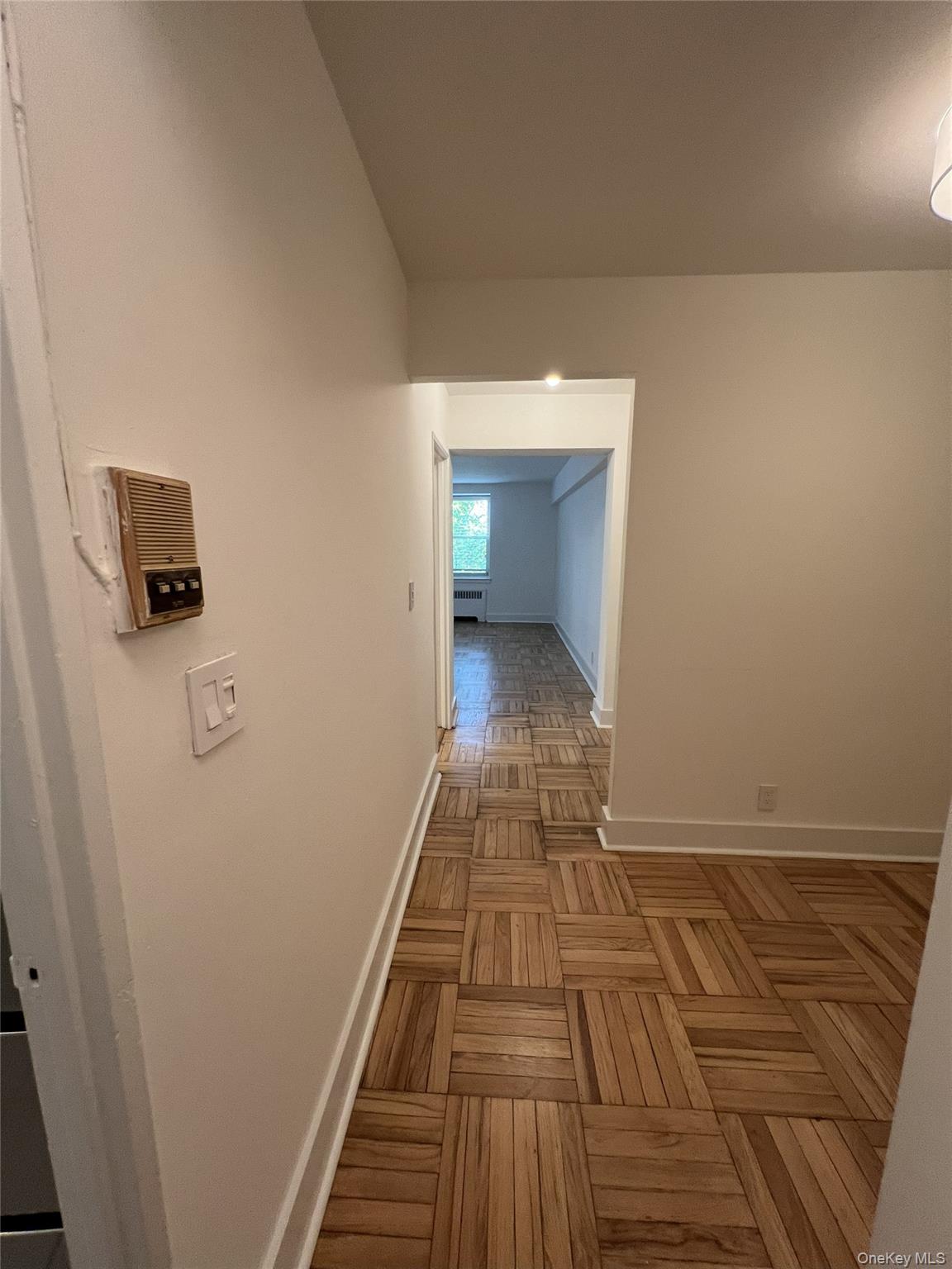 #5 photo, 280 Collins Avenue, Mount Vernon , NY 10552