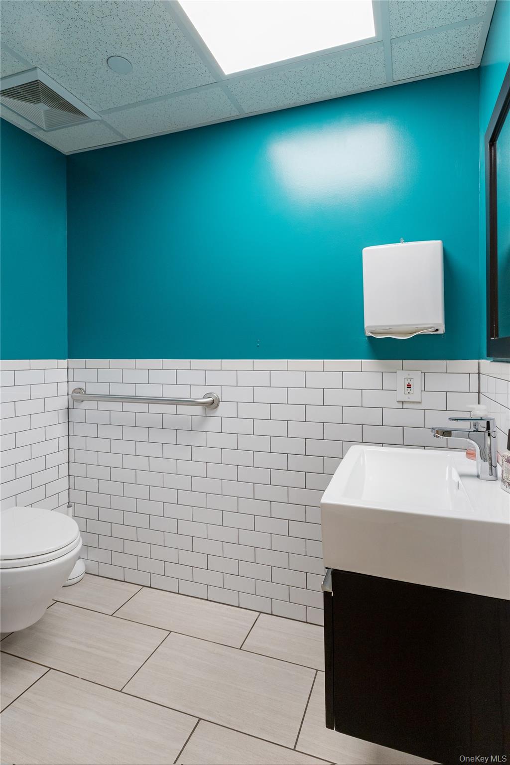 #9 photo, 3534 Riverdale, Bronx , NY 10463