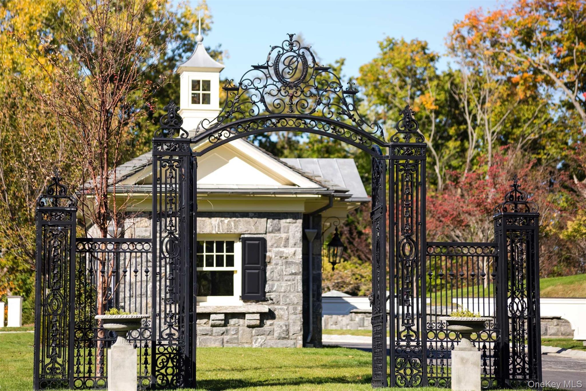 #3 photo, 25 Carriage Trail, Tarrytown , NY 10591