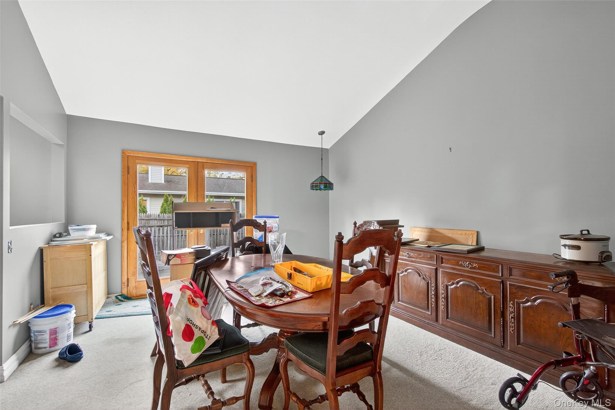 #18 photo, 5 Julia Circle, East Setauket , NY 11733