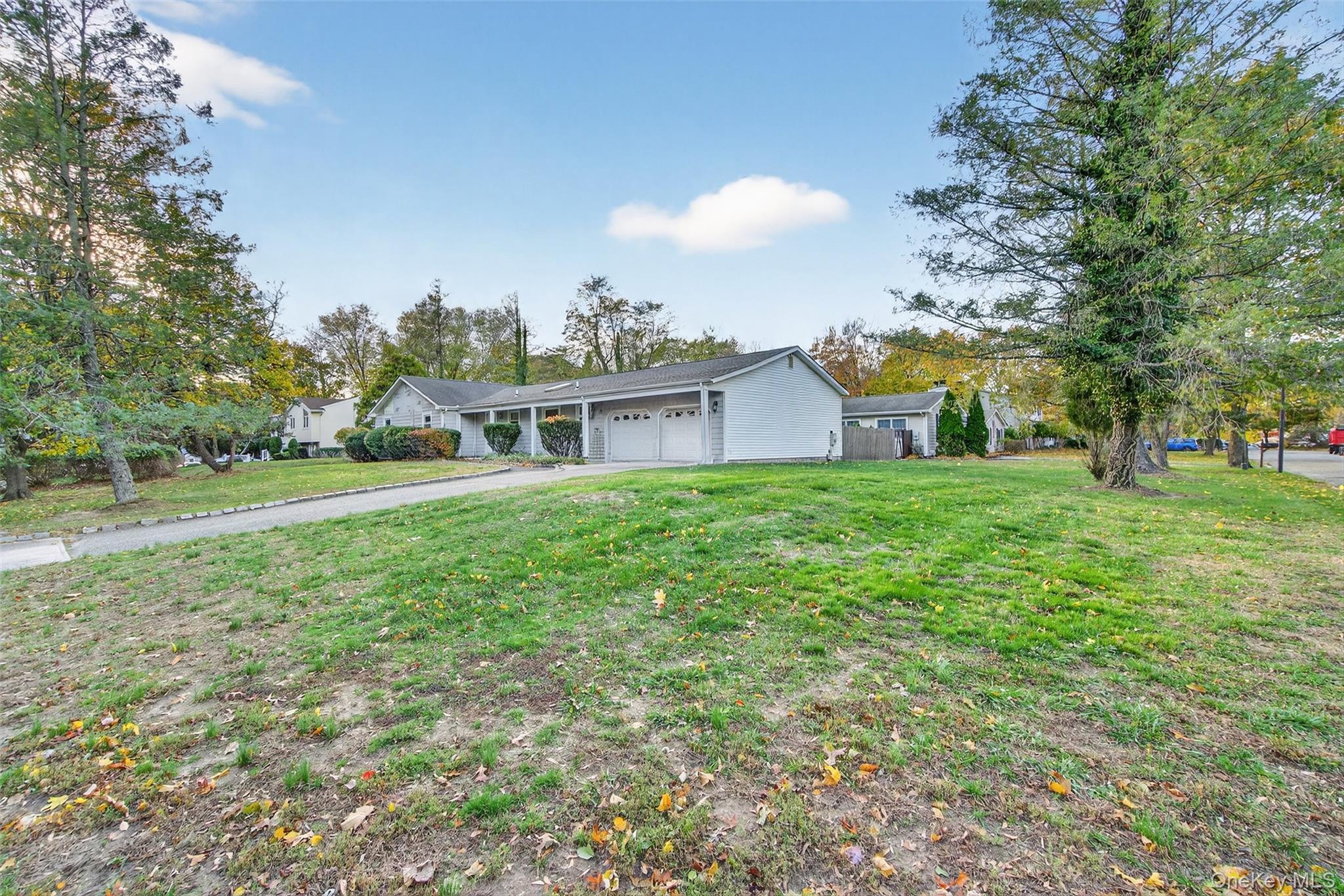 #2 photo, 5 Julia Circle, East Setauket , NY 11733