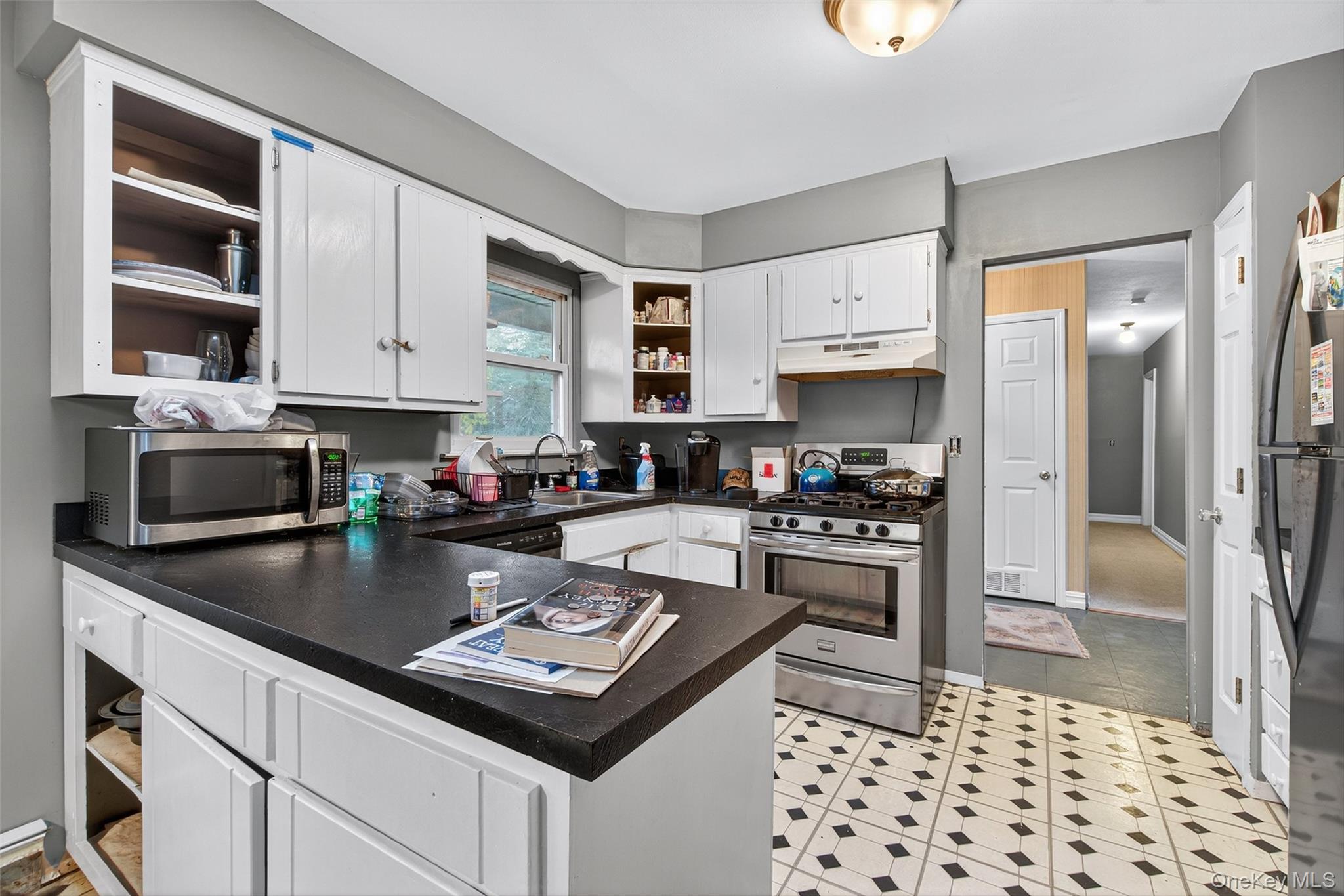 #20 photo, 5 Julia Circle, East Setauket , NY 11733