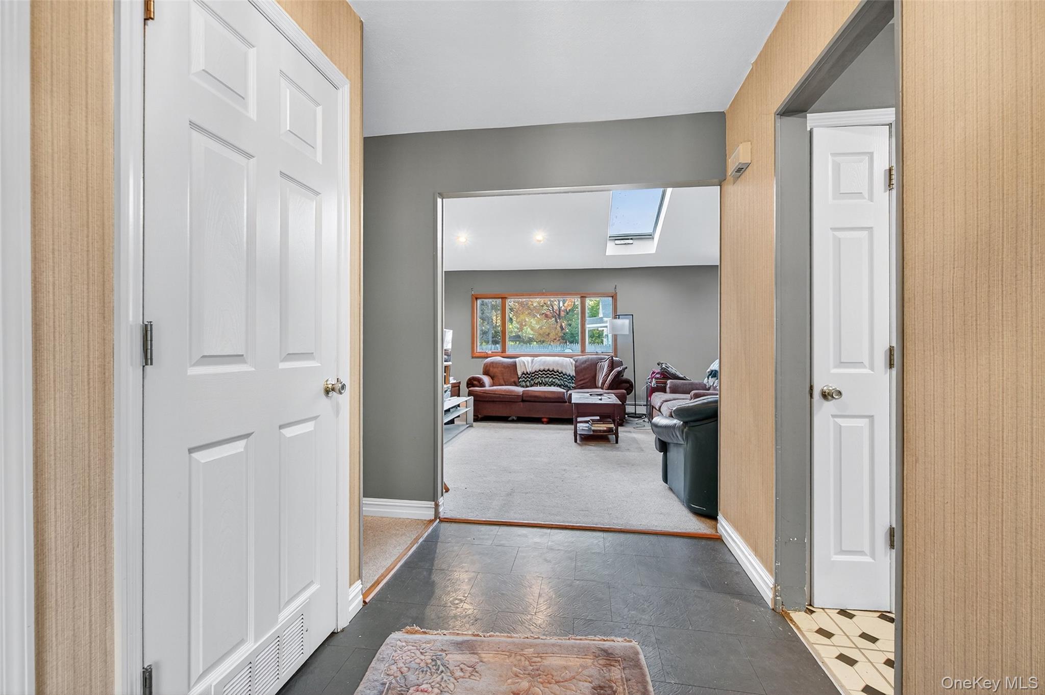 #6 photo, 5 Julia Circle, East Setauket , NY 11733