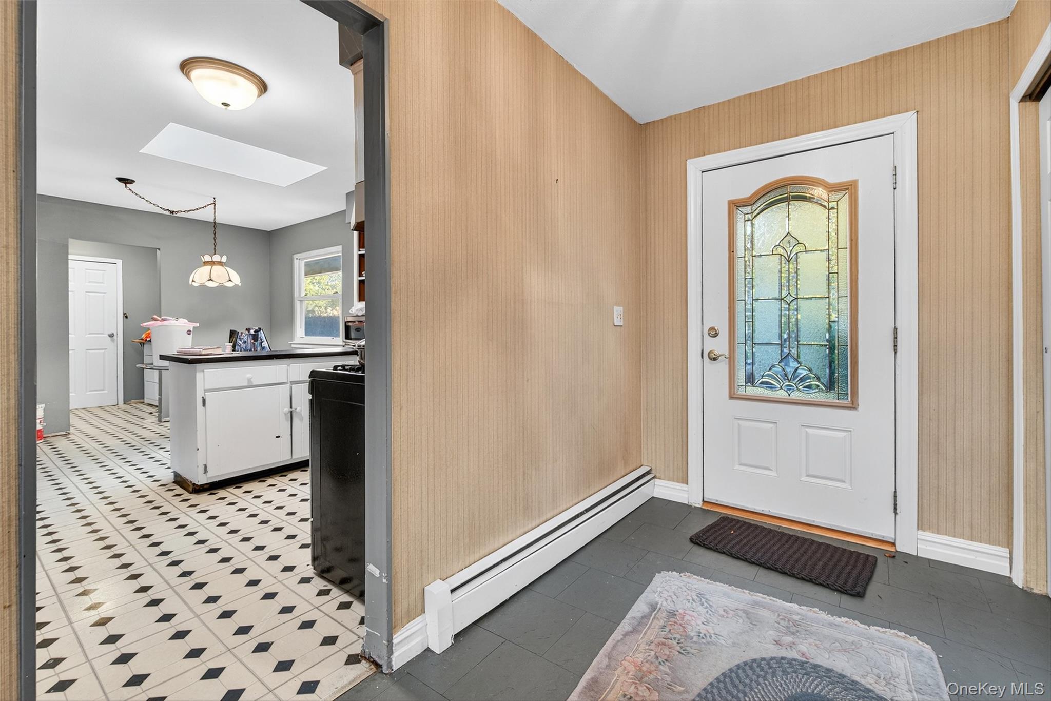 #8 photo, 5 Julia Circle, East Setauket , NY 11733